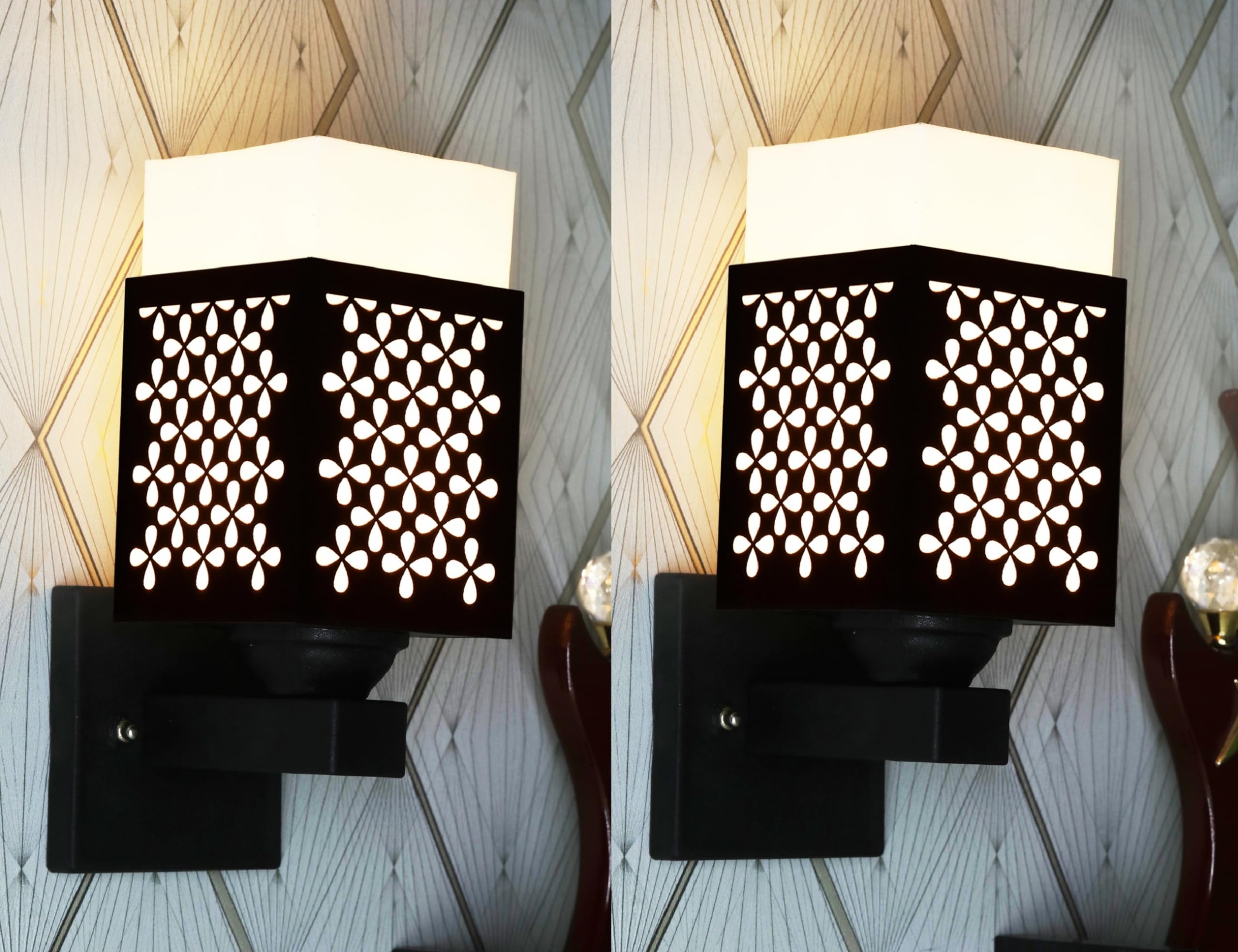 HIMS HOME COLLECTION Modern wall lamp That combines elegance and lighting to enhance stylish home decor 348