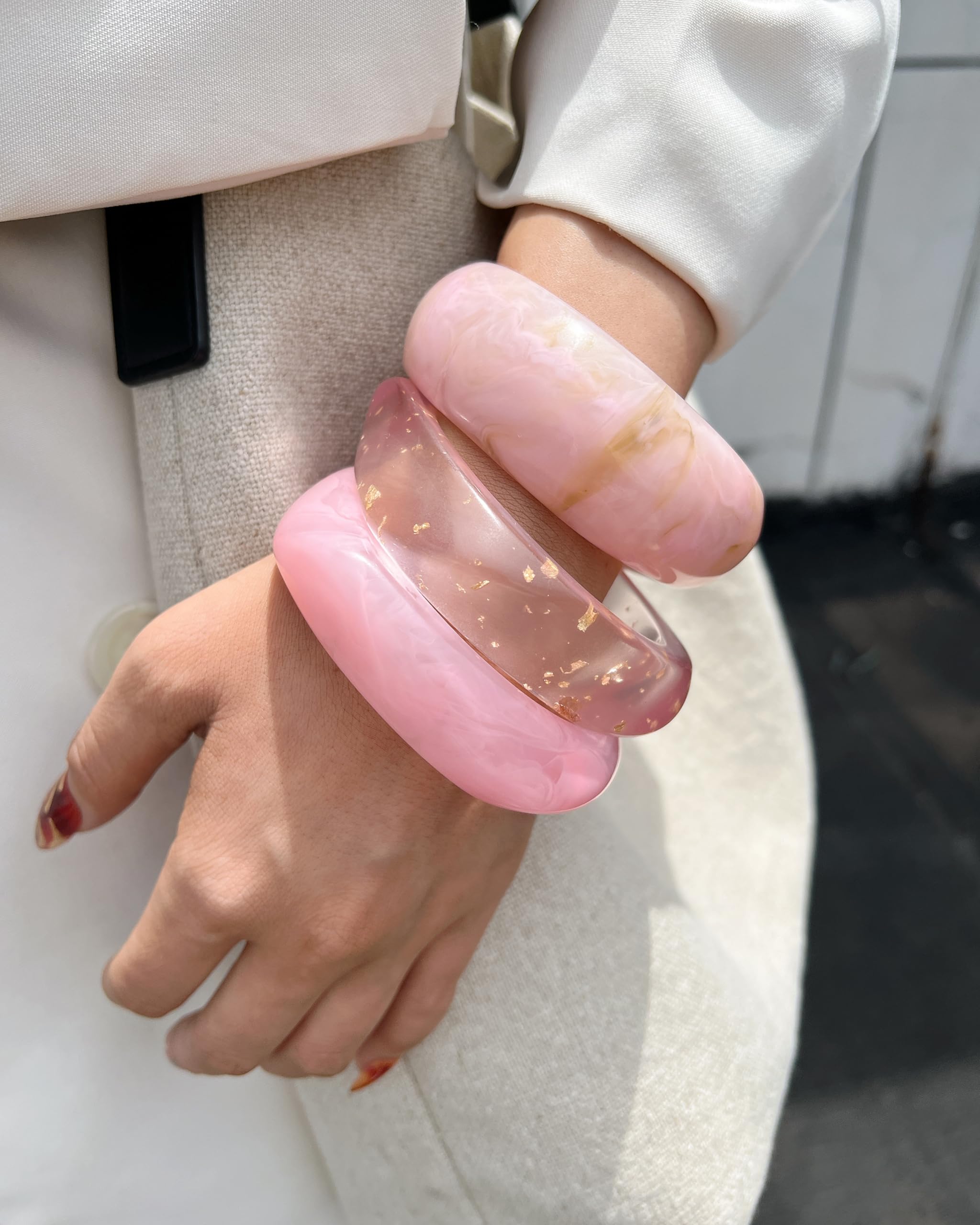 ÌF ME Acrylic Bangles Bohemian Bracelets for Women, Maillard Vintage Acrylic Resin Chunky Bangles Bracelets Fashions Thick Statement bangle Set view 2