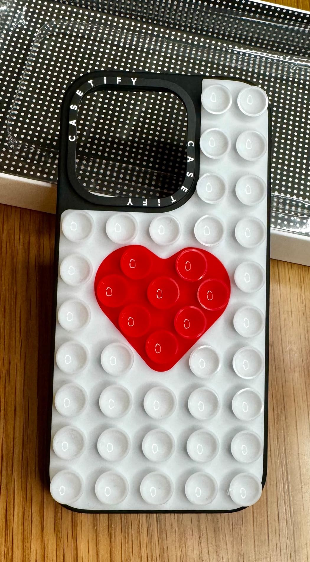 Amazon.co.jp CASETiFY StickIt ケース iPhone 15 Pro ケース ブラック、ブラックバンパー付き