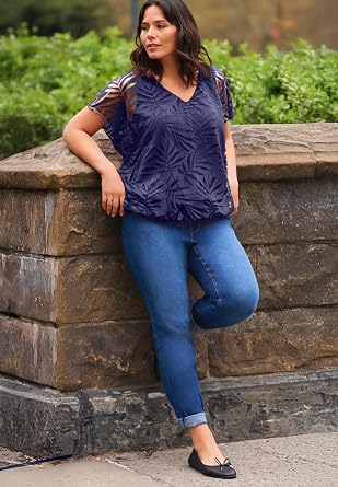 Avenue Elora Burnout Top