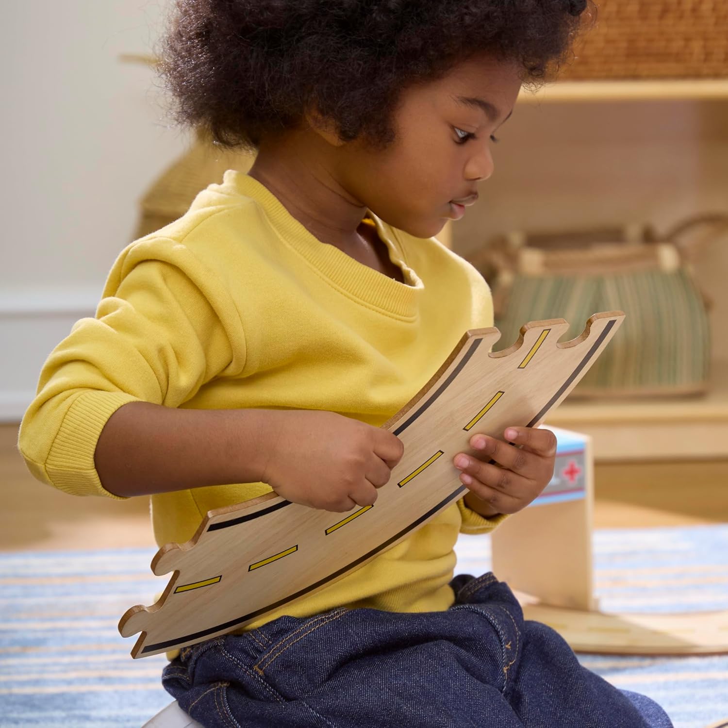 Guidecraft Double-Sided Roadway System - 42 Puzzle Pieces and 5 Double-Sided Inspiration Cards: Building and Construction for Kids