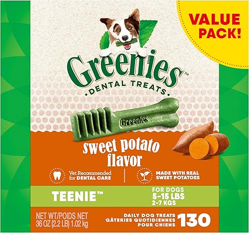 Greenies Teenie Natural Dog Dental Care Masticables Salud Oral Dog Golosinas para perros, sabor a batata, paquete de 36 onzas (130 golosinas)