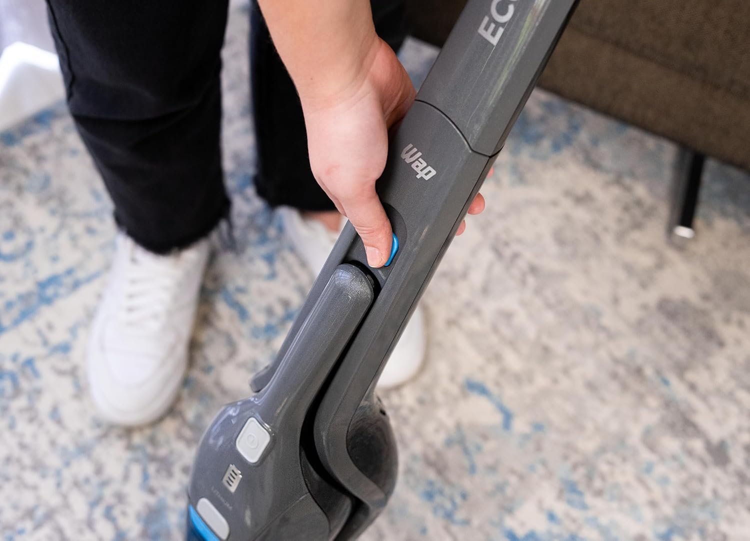 WAP Aspirador de Pó Vertical à Bateria ECO RÁPIDO Autonomia de 40 min, 2 Velocidades, 700ml, Bivolt