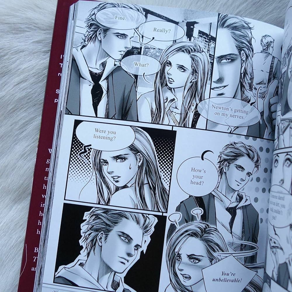 洋書 New Moon: The Graphic Novel, Vol.1 m2 71YUQJJot2L._UF350,350_QL50_.jpg
