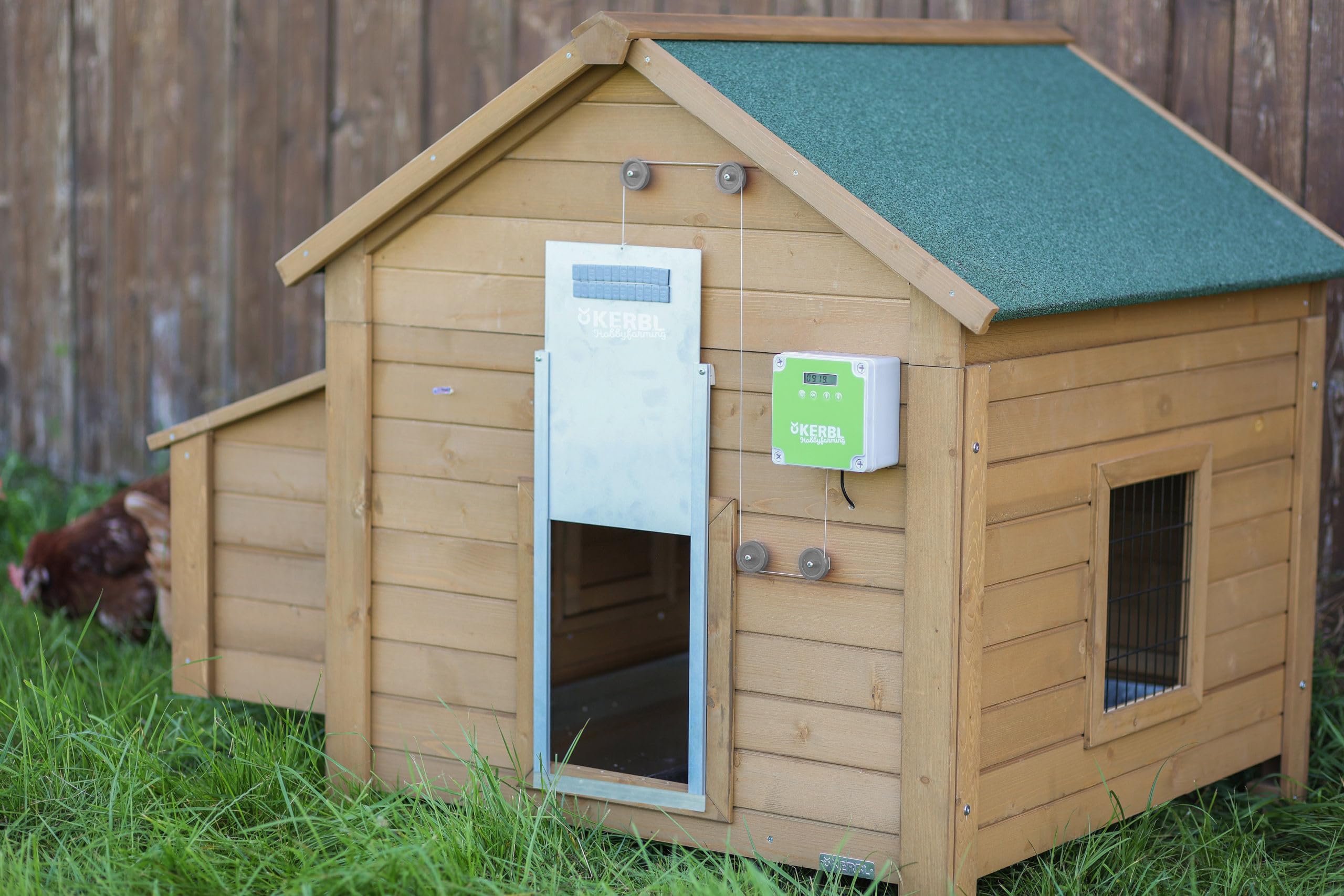Kerbl Hobbyfarming Puerta Auto. gallinas c. Puer. corredera 430 נ400 mm, envase