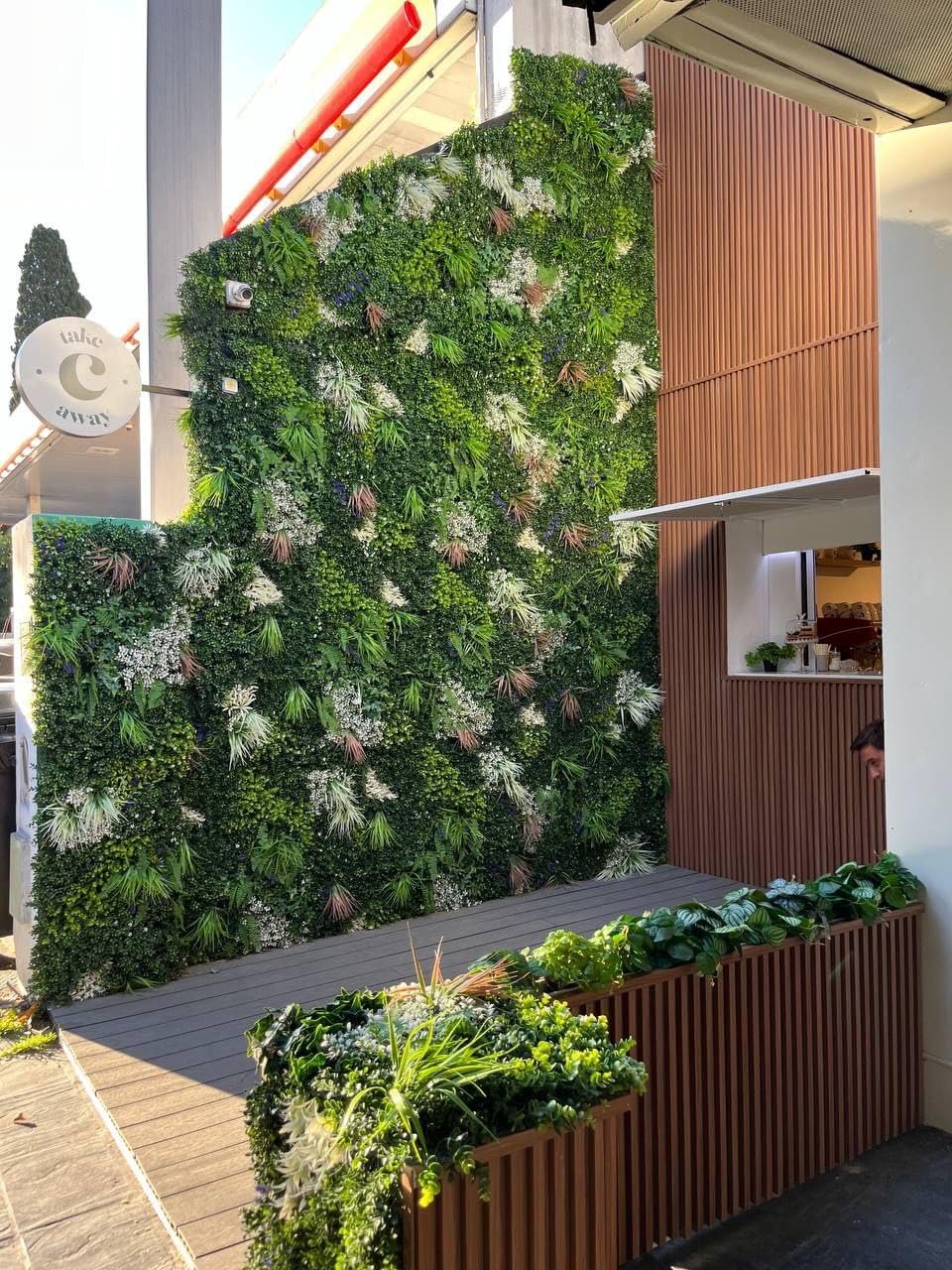 Jardín Vertical Artificial Exterior e Interior | Muro Vegetal Artificial 100 x 100 cm (1m²) | Protección UV | Diseño Moderno | Hiedra Tropical | Planta Decorativa Pared