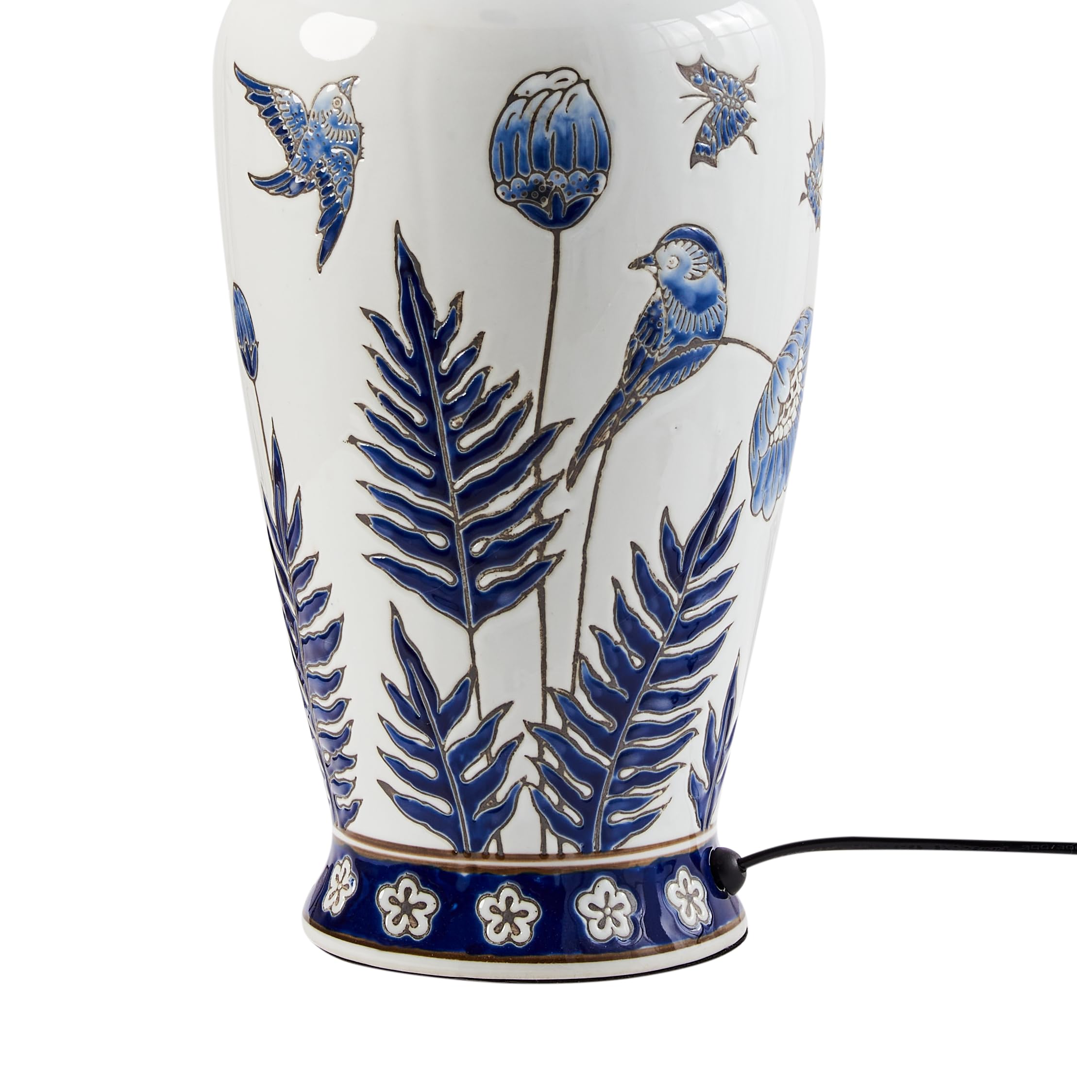 Beliani Stilvolle Tischlampe mit einem floralen Patten Porzellansockel Leinen Trommelschirm Beleuchtung Weiß und Blau Bijela