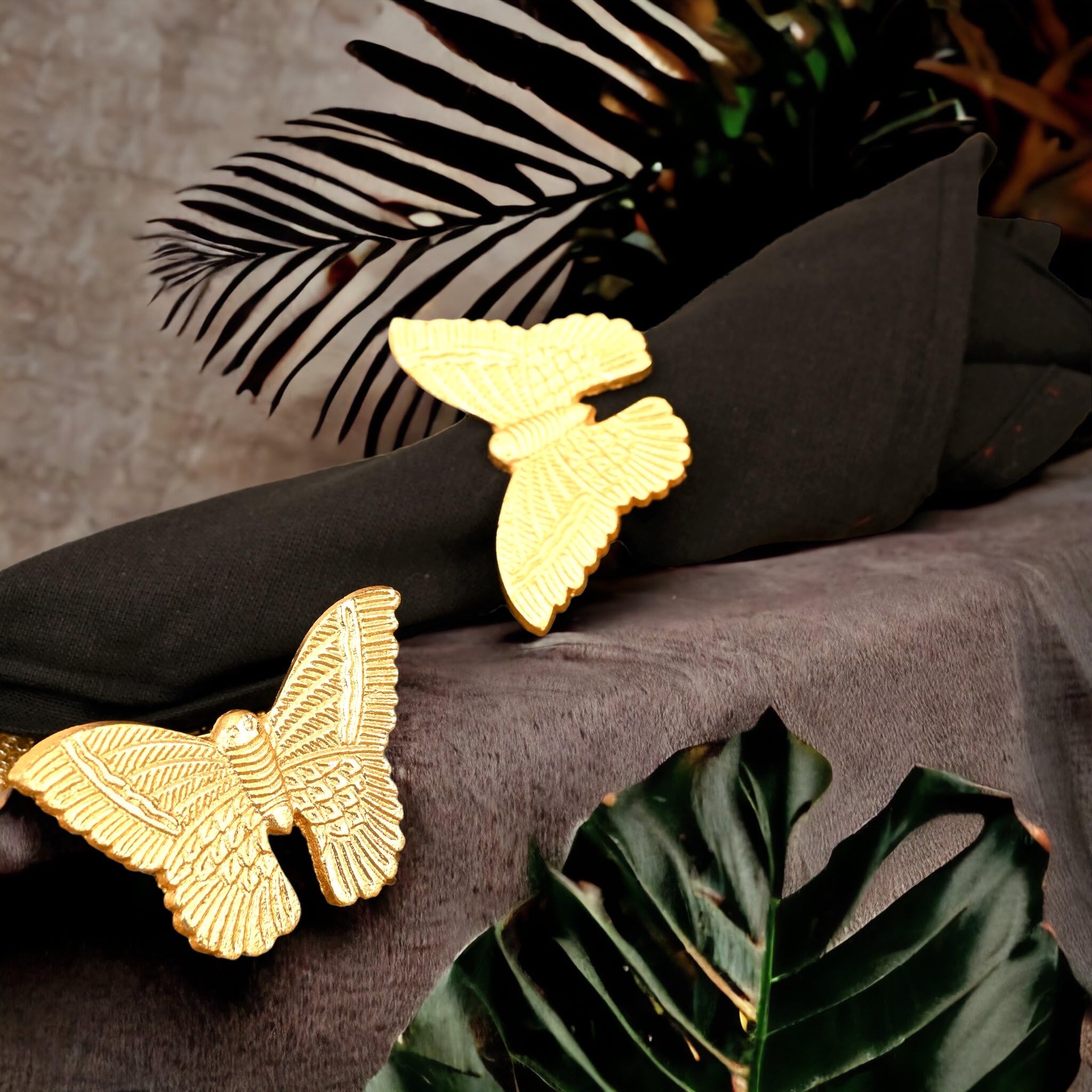 Elegante juego de 12 servilleteros | Servilleteros de mariposa de oro cepillado para bodas, cenas, decoración de mesa de comedor y eventos especiales | Fácil de limpiar, duradero y versátil ALPHA