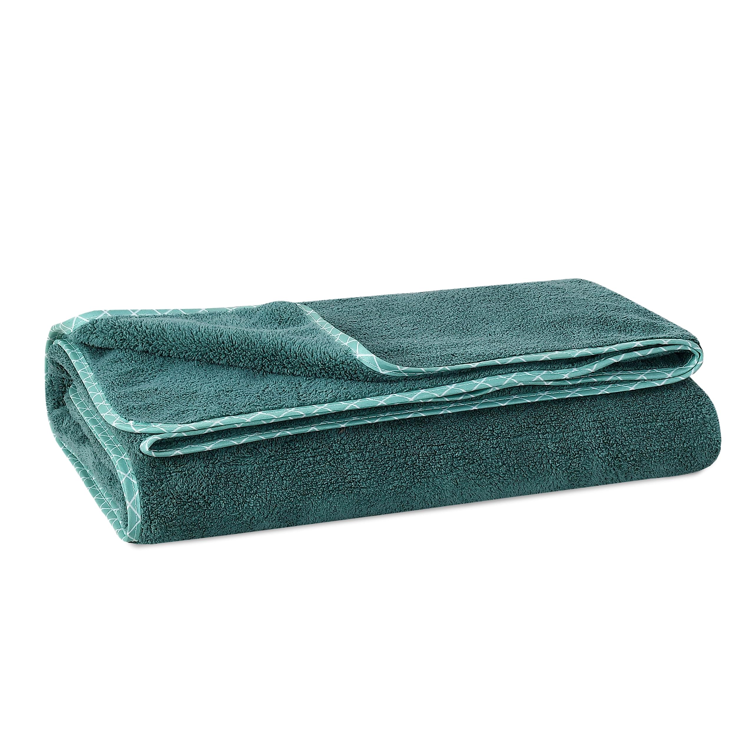 UrbanLeaf Microfiber Large Bath Towel | Quick Dry Super Absorbent - Bath Towel for Men and Women | Dark Green | Towel for Bath, Travel, Gym, Beach, Pool, and Yoga (70 X 140 CMs)