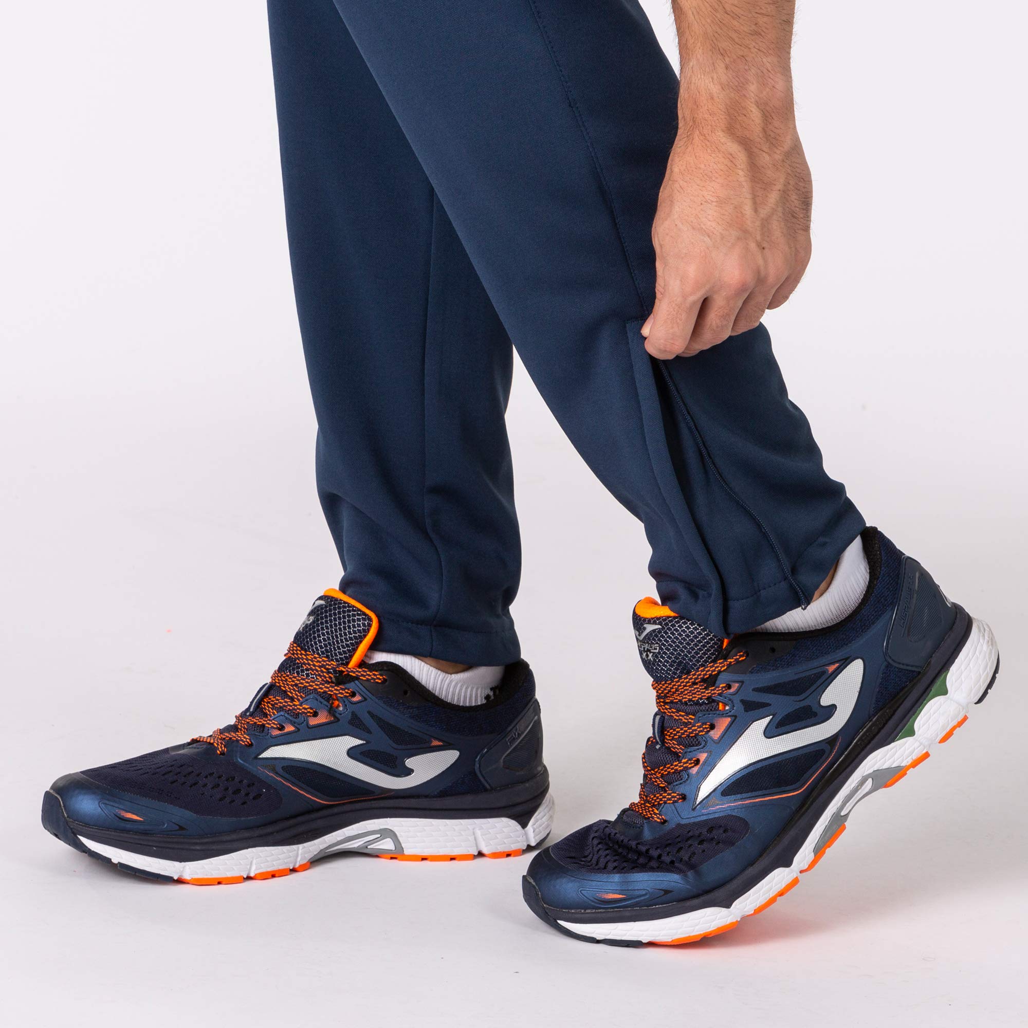 Joma - Pantalón Largo Deportivo Hombre , 6XS - 3XL - Bajos con Cremallera, Bolsillos y Cintura Elástica con Cordón - Nilo