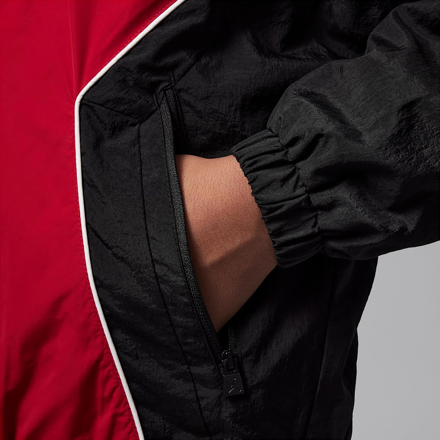 Nike Jordan Big Kids' Essential Draft Jacket (Gym Red)
