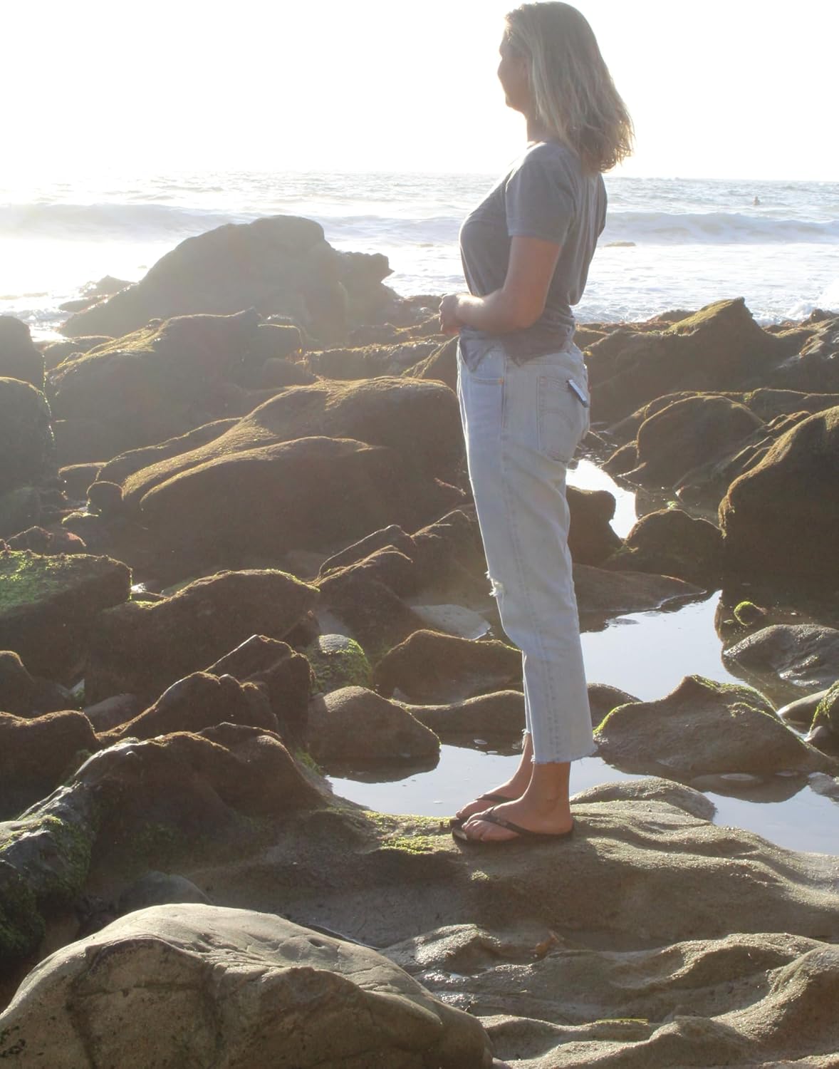 Flojos Billie Women's Flat Sandal, Black/Black - Image 9