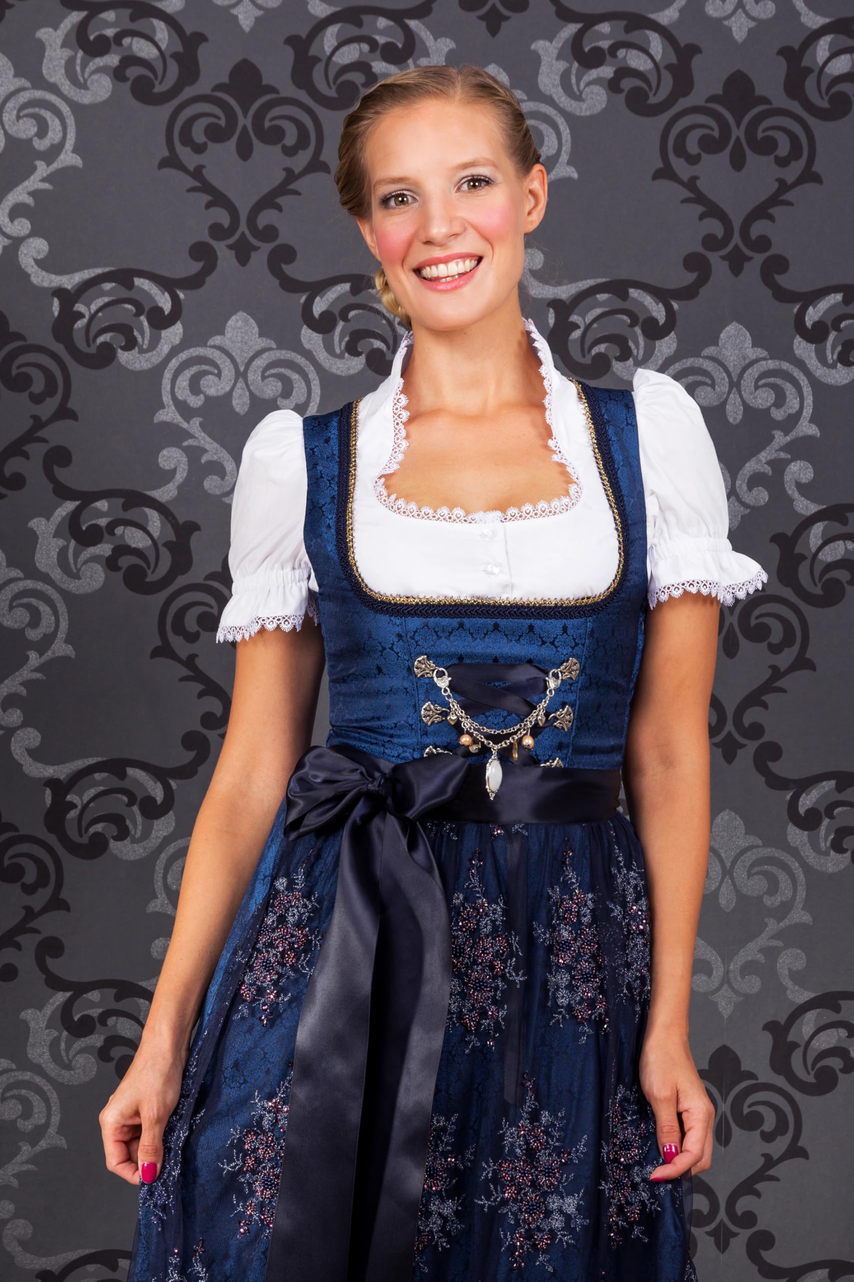 Edelnice Trachtenmode Exklusives Designer Dirndl lang Josepha inkl. Spitzen Dirndlschürze und Charivari Gr. 32-56