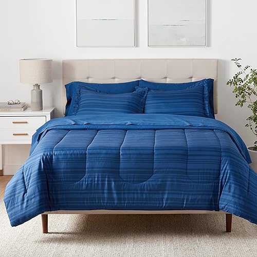 Tienda Basics - Juego de ropa de cama Bed-In-A-Bag de microfibra liviana 7 piezas tamaño doble o queen rayas Calvin azul real