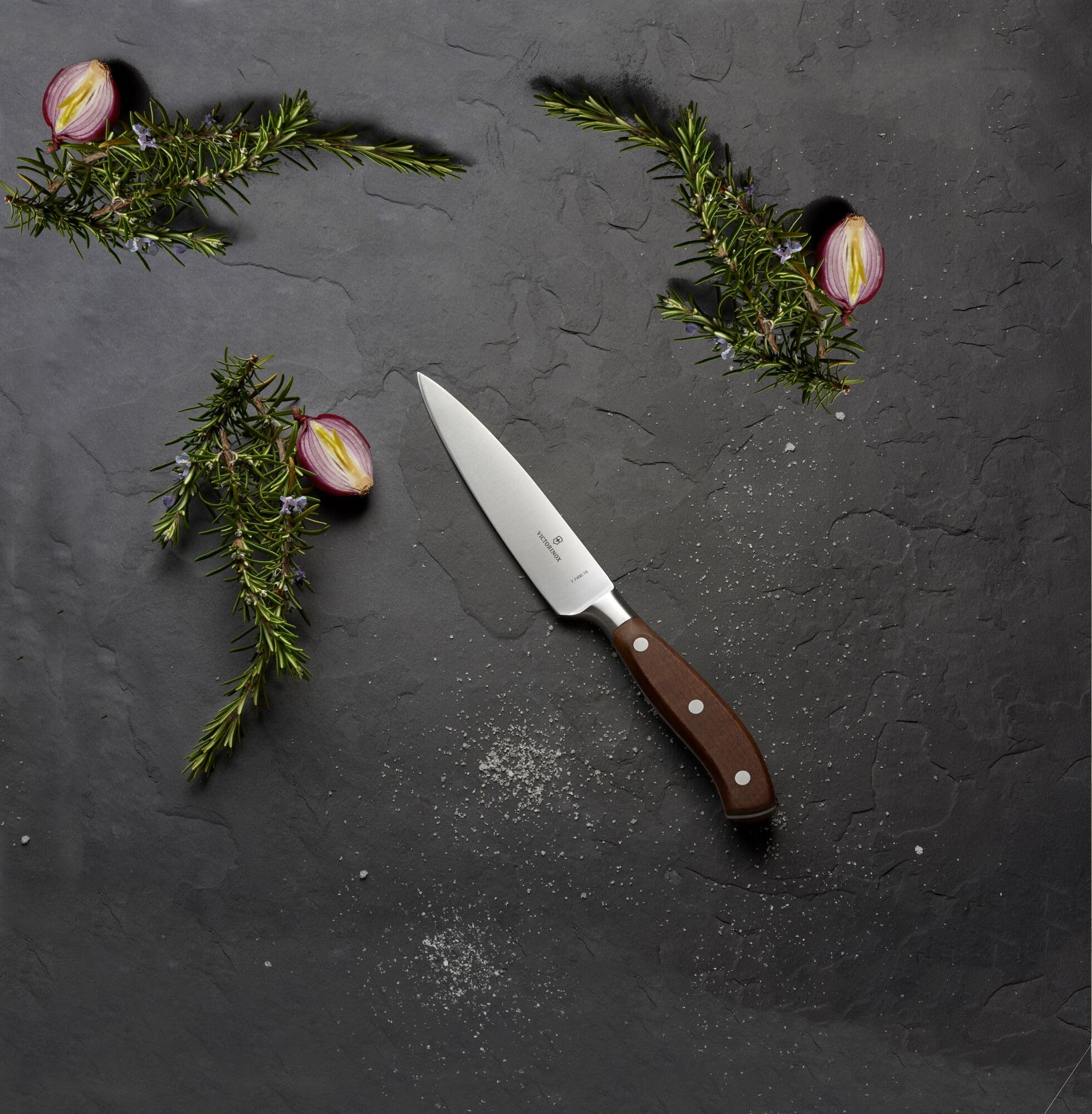 Victorinox Grand Maître, Profi Tranchiermesser, Extra Scharfe Klinge, gerader Schliff, 15 cm, Edler Holzgriff, Rostfreier Stahl, braun