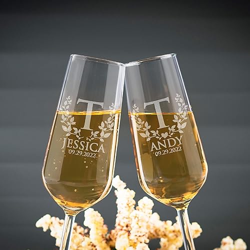 Miniatura 6 de Juego de 2, copas de champán para novia y novio, copas de champán de boda personalizadas con nombres, fecha de boda con hojas y corazón, flautas de