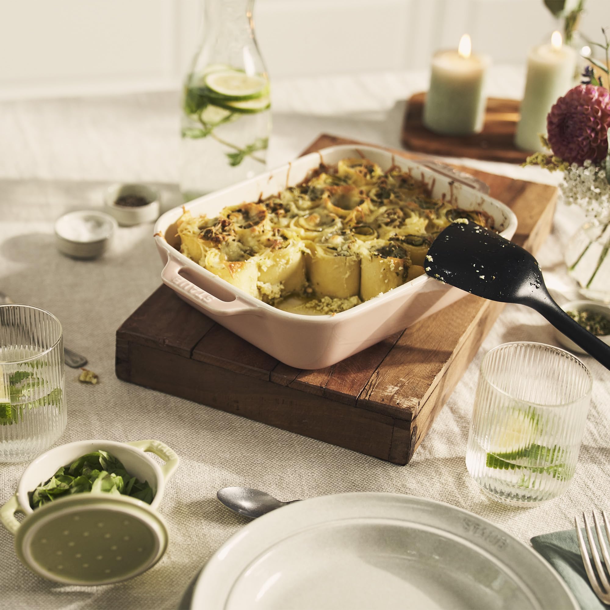 STAUB 1029453 kamionkowe zapiekanki ceramiczne 2-częściowy zestaw prostokątnych naczyń do pieczenia - makaron pastelowy różowy