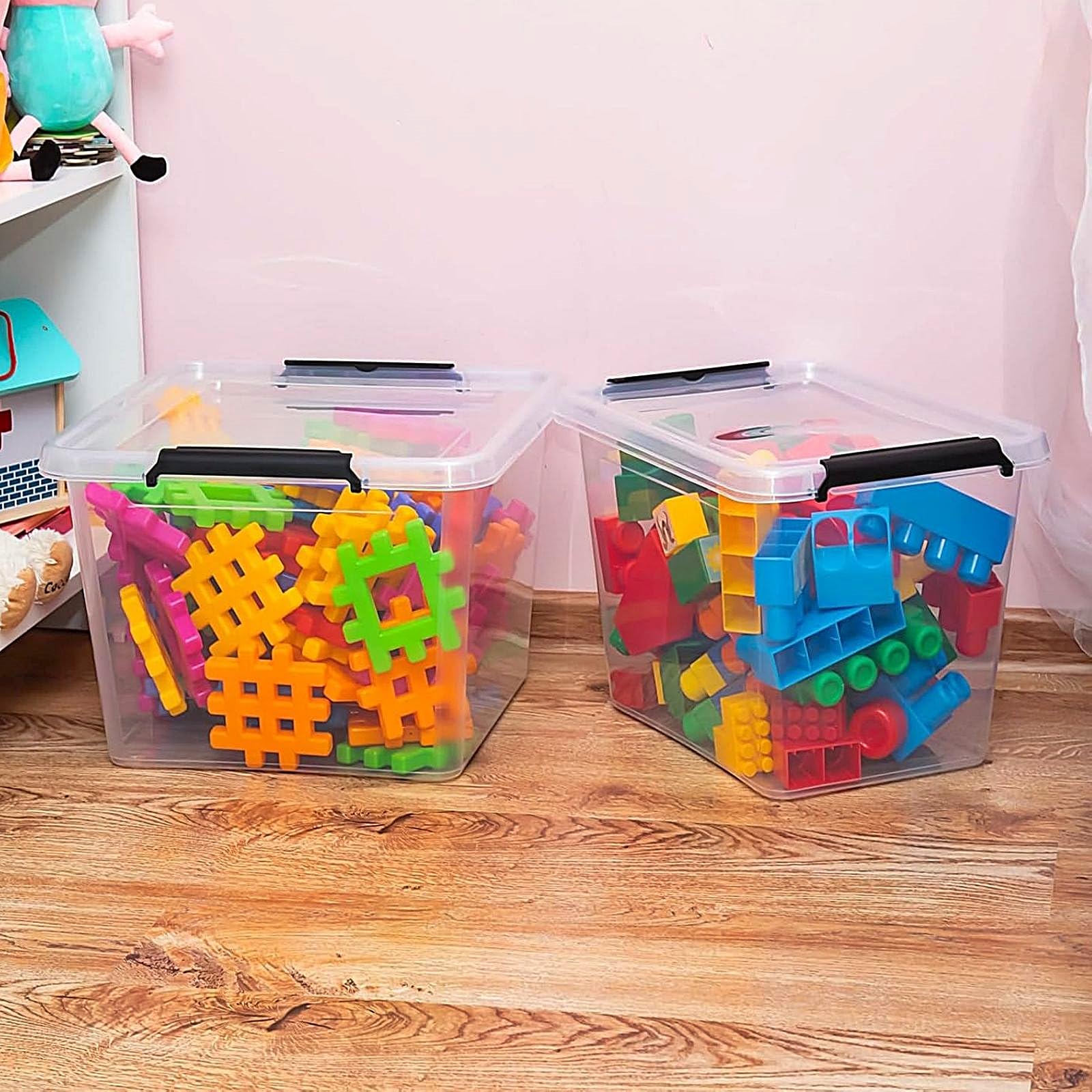 astor24 [Test SEHR GUT, NOTE 1.1] Aufbewahrungsboxen mit Deckel, 4x 60 L, transparente Boxen, lebensmittelechte Stapelboxen, Ideale Aufbewahrung für Büro, Kinderzimmer, Kleiderboxen, Küche, Werkstatt