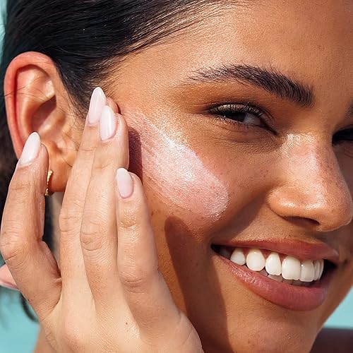 Miniatura 6 de Kopari Protector facial antioxidante mineral SPF 30, textura ligera y transparente con acabado húmedo, sin fundición blanca con ácido hialurónico