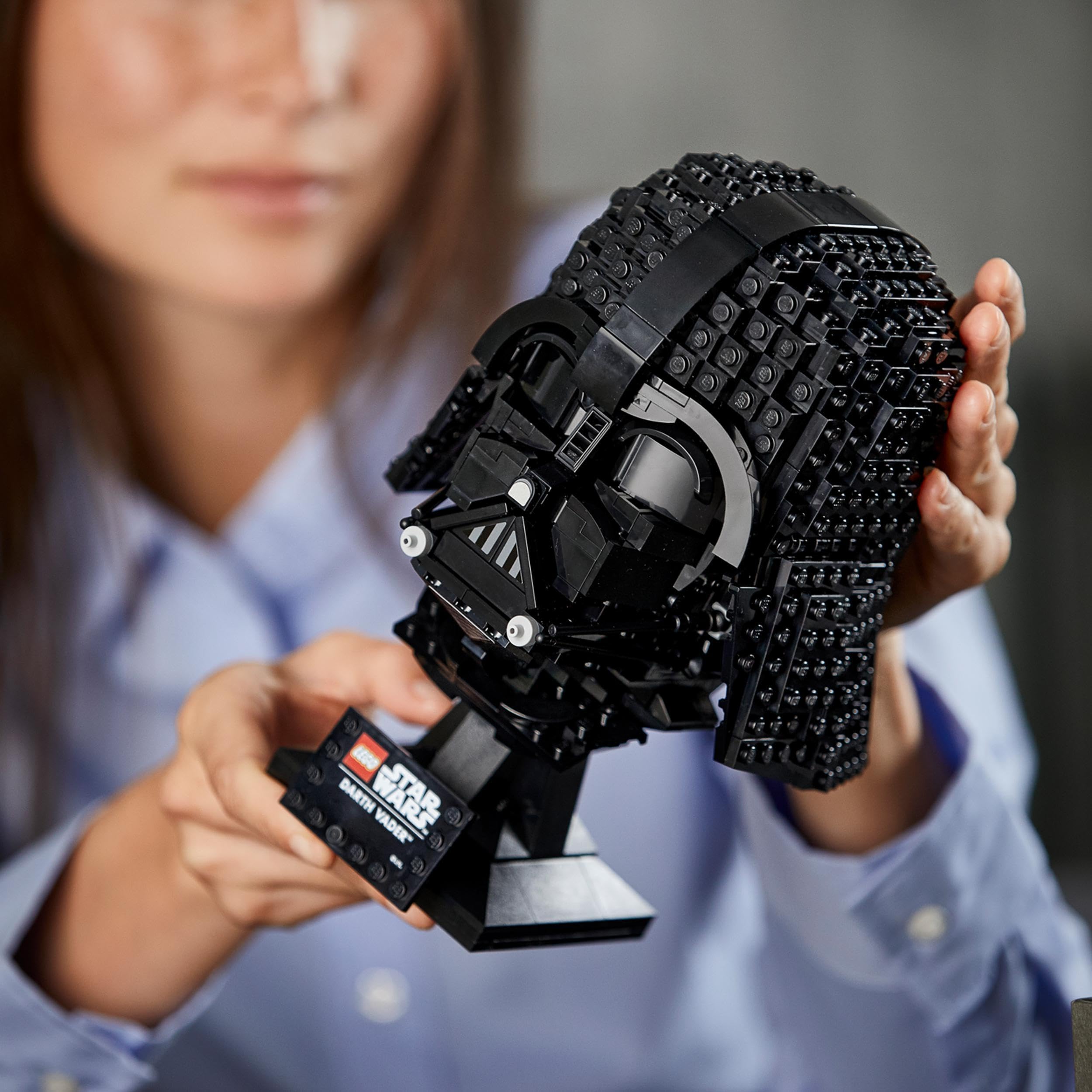 LEGO Star Wars Hełm Dartha Vadera, Zestaw Klocków dla Dorosłych Fanów Gwiezdnych Wojen, Model Hełmu do Zbudowania, Pomysł na Prezent dla Mężczyzn i Kobiet, 75304