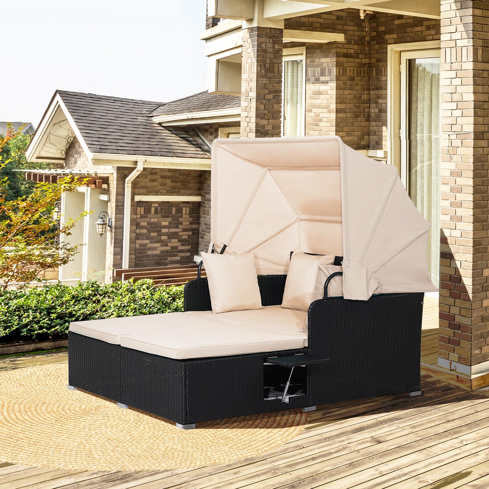 GIANTEX Lettino da Esterno in Rattan, Set di Divani da Patio con Tettuccio Retrattile e 2 Tavolini, Lettino da Esterno con Morbidi Cuscini e Ampia Superficie di Sdraio, 3 Colori (Beige)