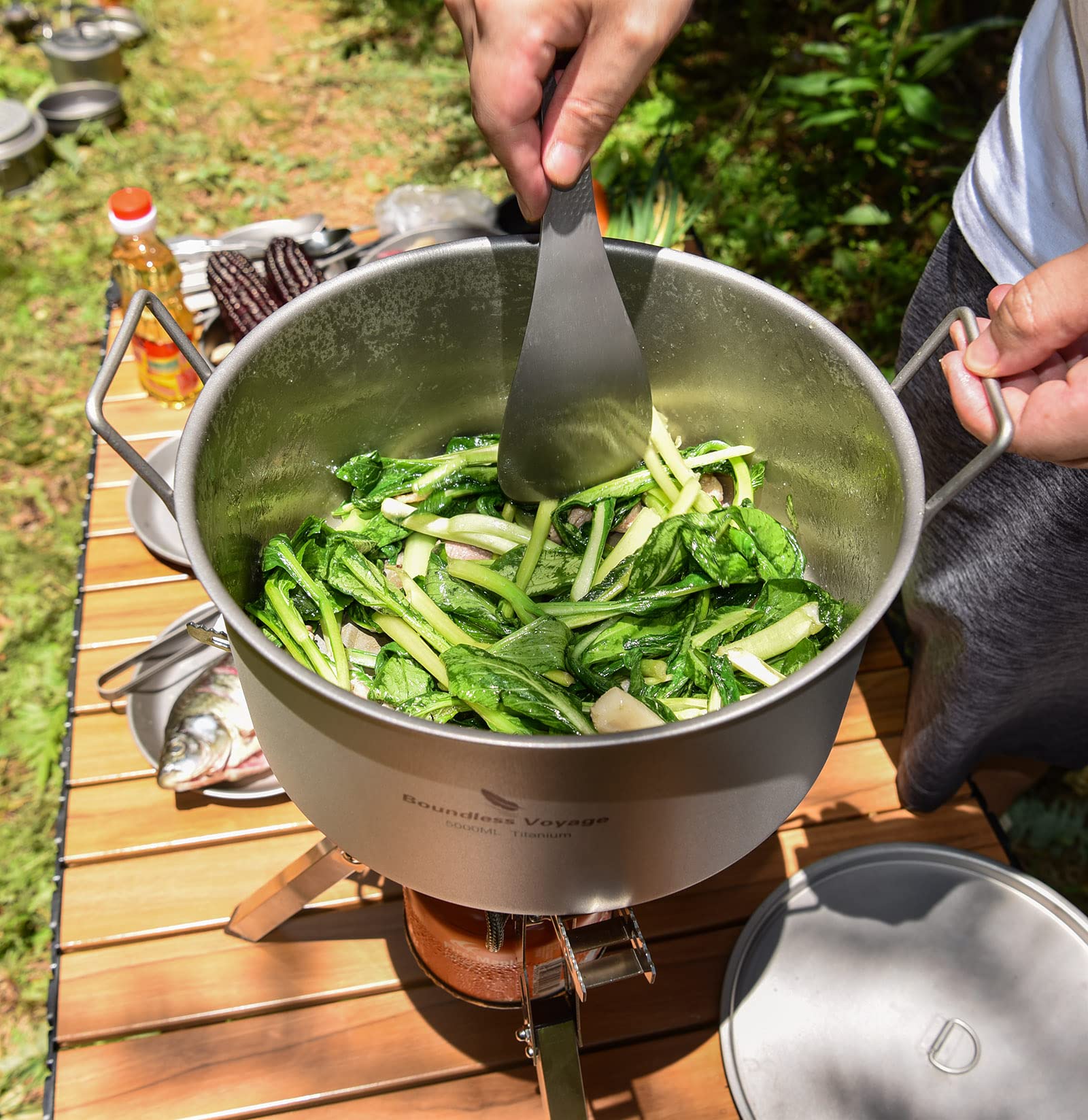 iBasingo 5L Titan Suppentopf Camping Topf Hot Pot Wok Outdoor Kochgeschirr Suppen Heißer Topf Tragbare Holloware mit Deckel & Klappgriff Leichtes Wandern Groß Kochtopf fur 4-6 Personen Ti2104C