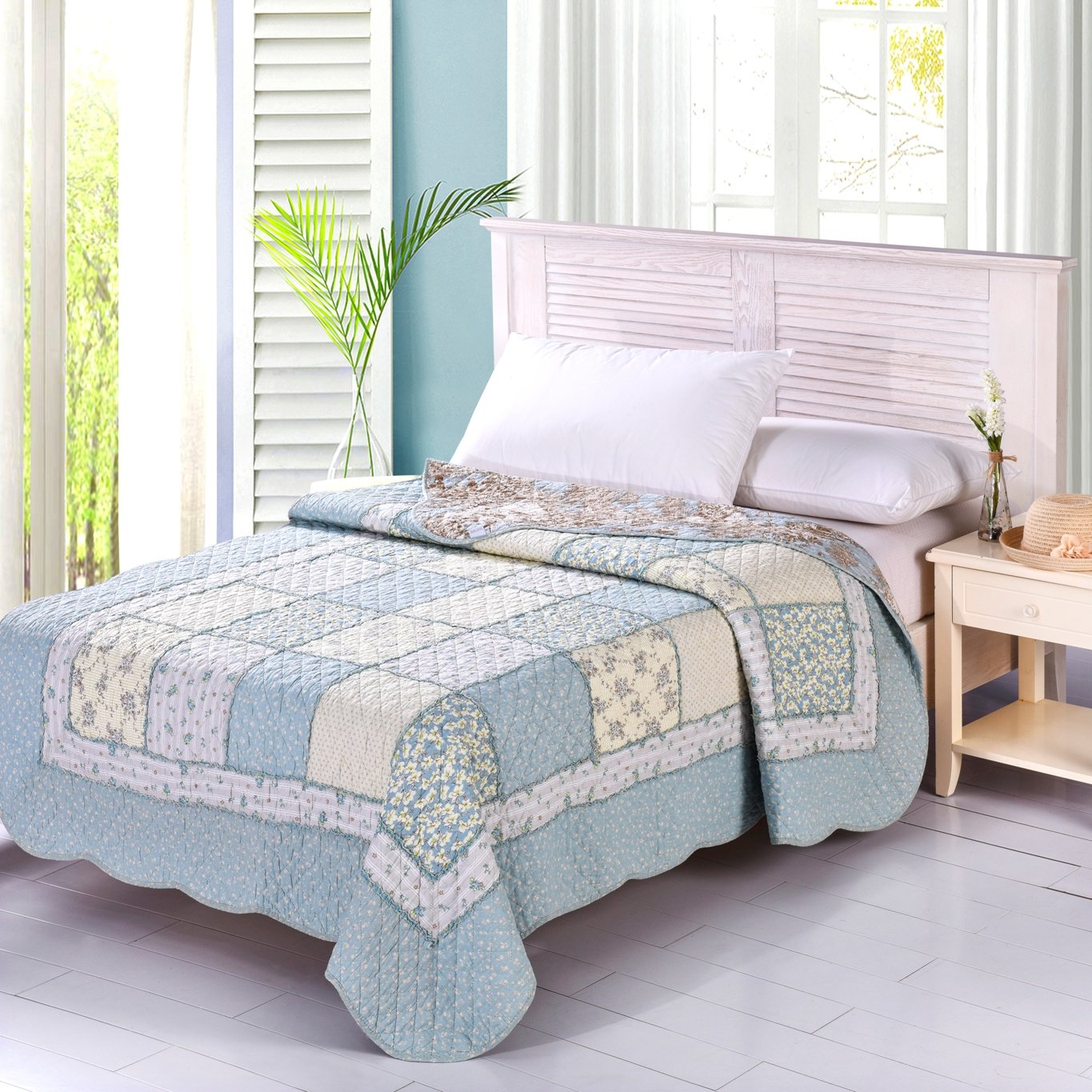 Daloyi Patchwork Quilt - Blue Wildflower - Children or Twin