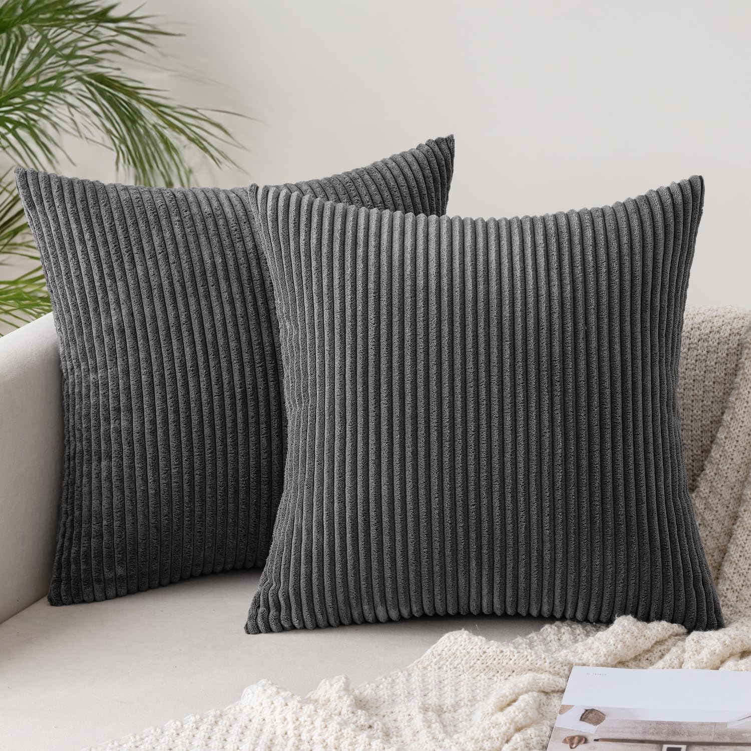 Slozzi 2er Set Kordsamt Kissenbezug Dunkelgrau 40x40cm Kissenbezüge Kissenhülle Sofakissen Dekokissenbezug Couchkissen Weich für Sofa Schlafzimmer Wohnzimmer Balkon