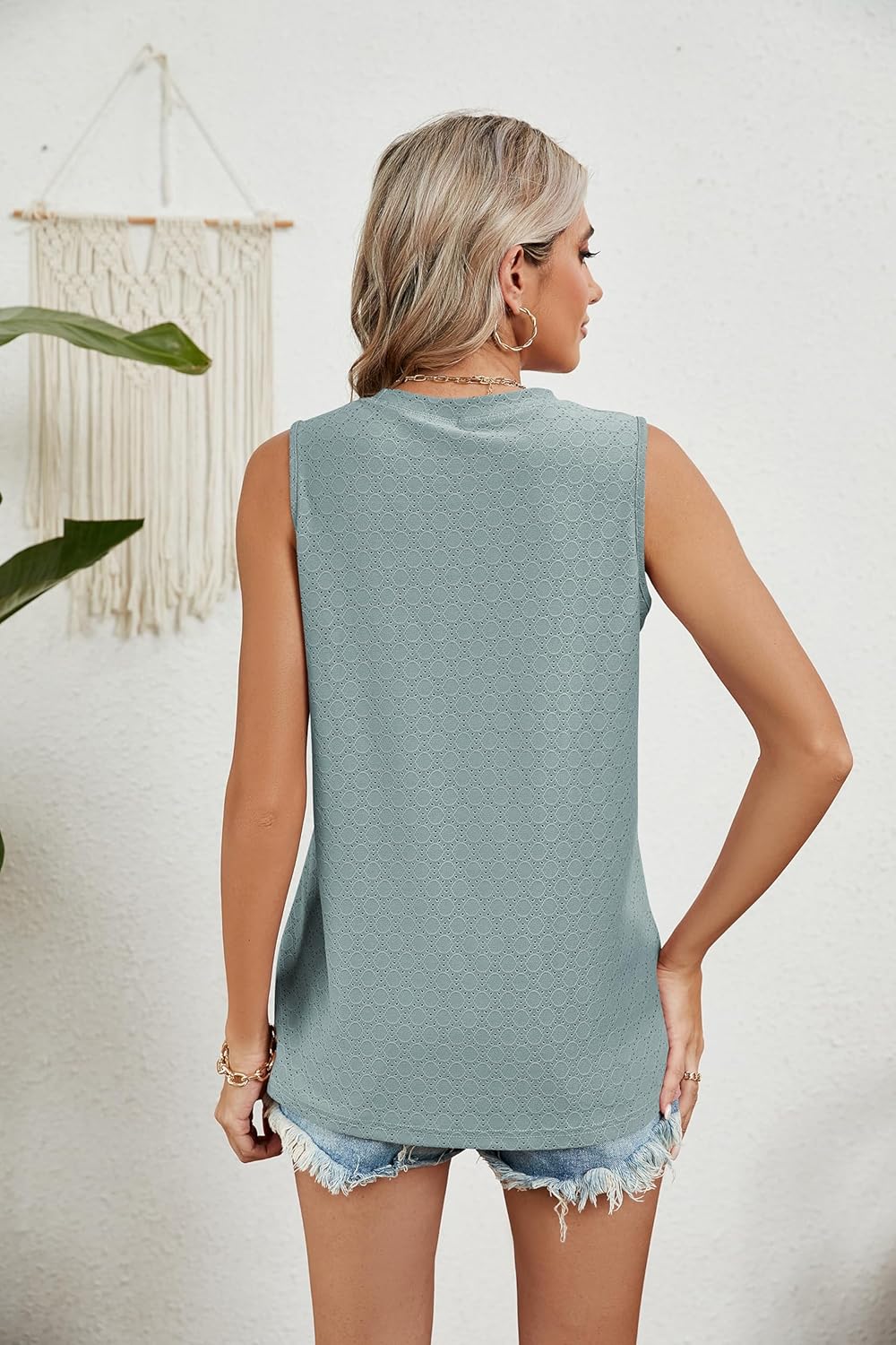 Famulily Rundhals Tank Top: Der perfekte Sommerbegleiter mit Stil!