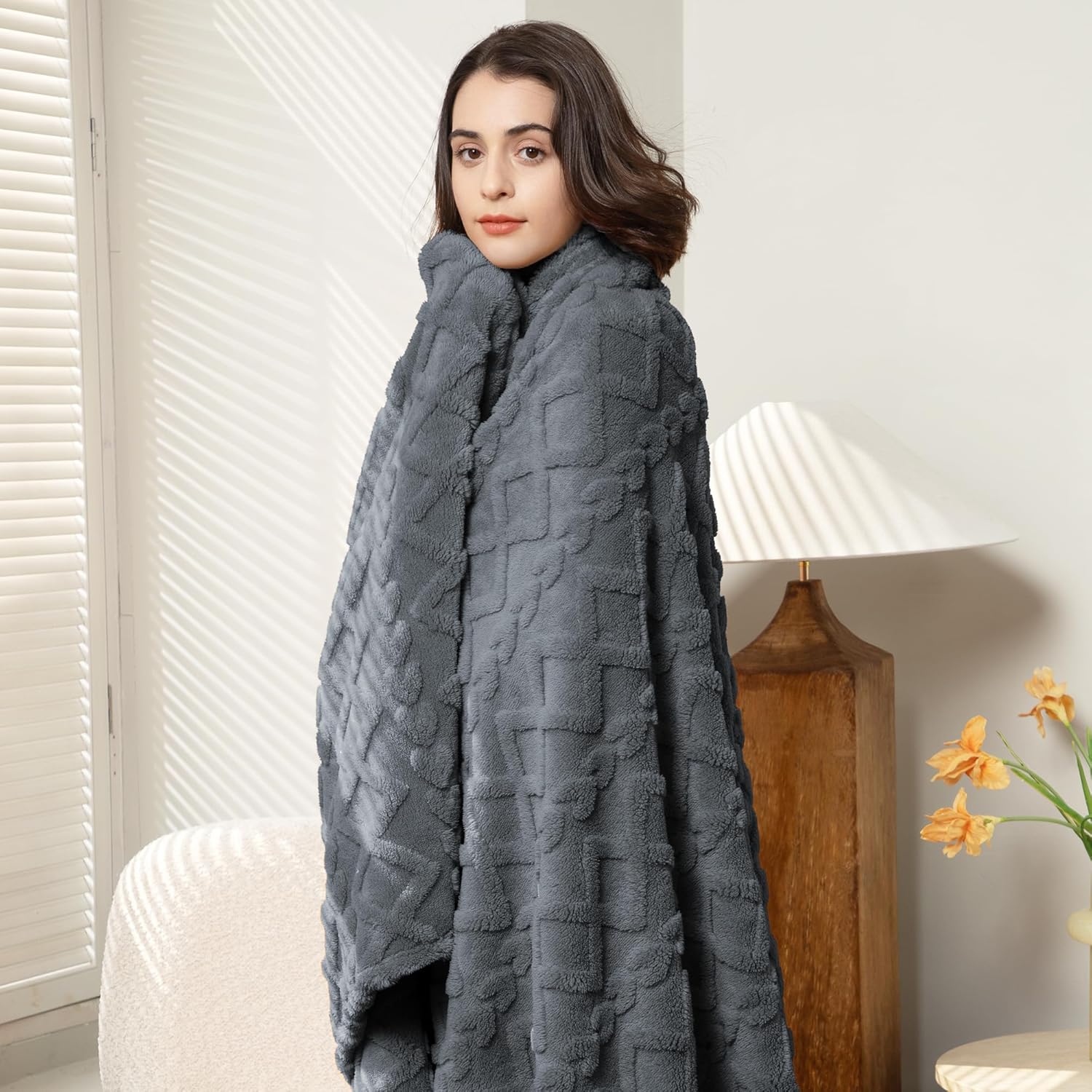 Aganear Sherpa Fleece Twin Blanket - 3D Stylish Design, Luxury Portable Lightweight Blanket Super Soft, Fluffy, Warm, Cozy, Fuzzy for Couch Living Room Bed Outdoors Office Travel(60"×80", Gray)