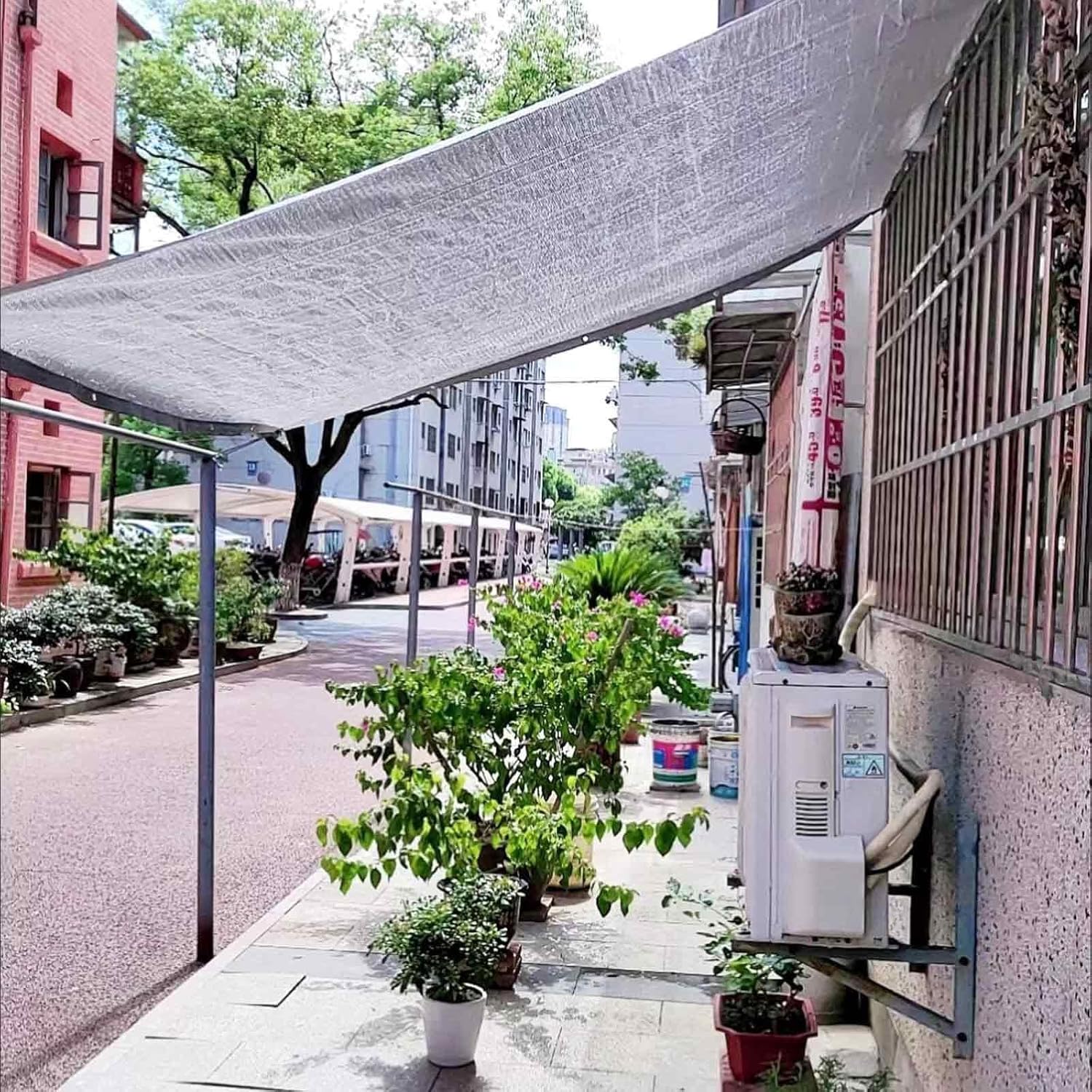 99% Sun Shade Tarp for Heat, Aluminum Reflective Shade Cloth 3.3x6.6ft 6.6x10ft 10x10ft 10x20ft 20x20ft Heat Shield Fabric for Greenhouse Patio Chicken Coops Stops Plant Sunburn(2x2.5m/6.6x8ft)