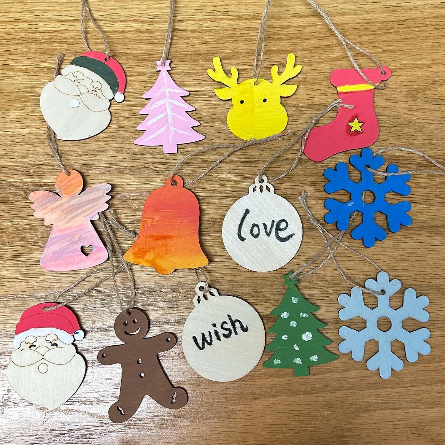 WeCraftool Christmas Crafts,100pcs DIY Wooden Ornaments for Crafts Arts,Stocking Stuffers Gifts for Ages 4 5 6 7 8+ Years Kids Boys Girls-Unfinished Wood Slices with Painting Kit Christmas Ornaments