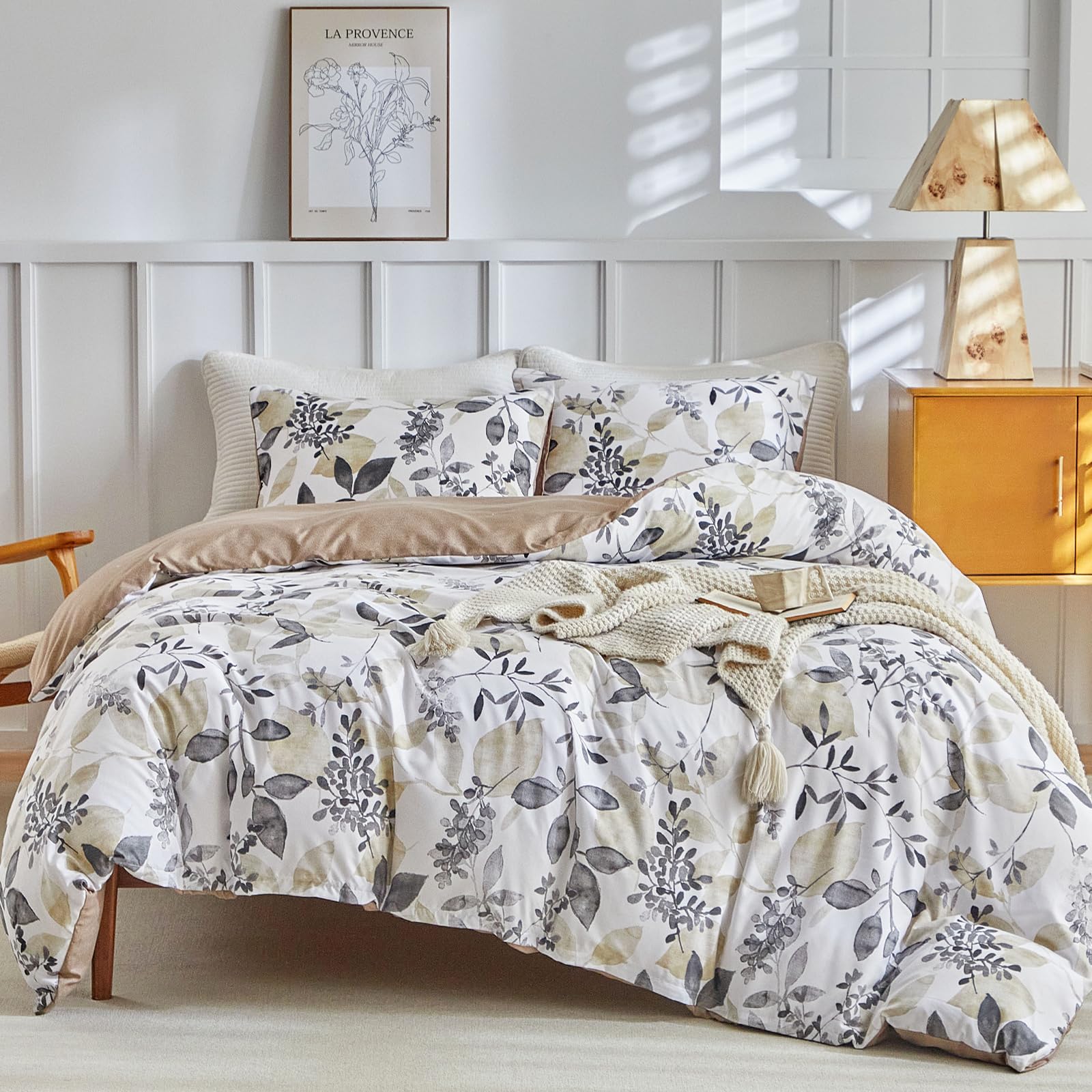 Lekesky 3-częściowy komplet pościeli składa się z 1 poszwy na kołdrę 240 x 220 cm z 1 poszewką na kołdrę 240 x 220 cm z 2 poszewkami na poduszkę 50 x 75 cm, jesienne liście khaki