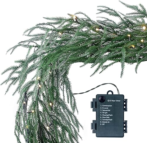 Guirnalda de Navidad de 6 pies preiluminada de pino Norfolk con luces LED – Guirnalda iluminada operada a batería para repisa, escaleras,