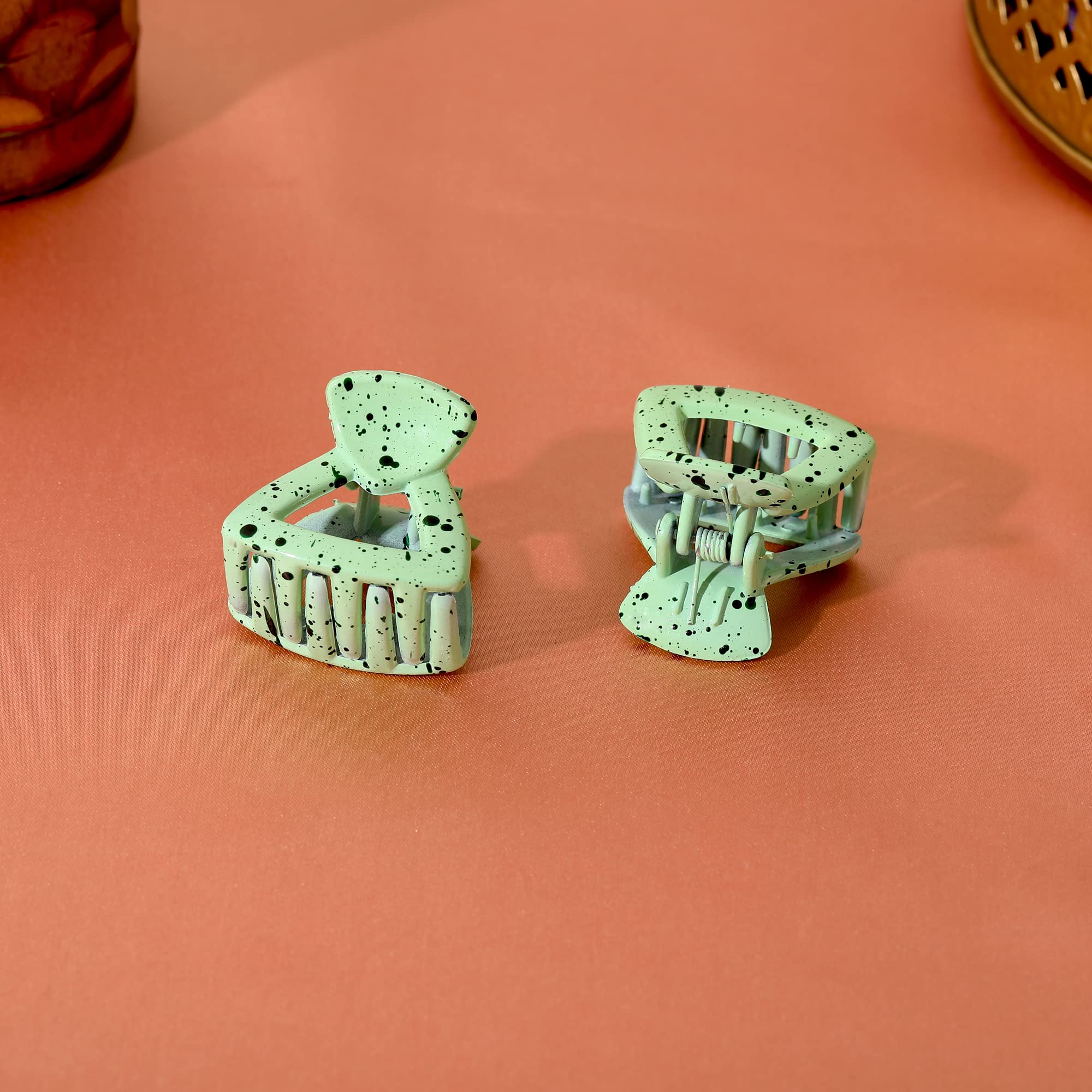 Pack of 2 Plastic Claw Hair Clips