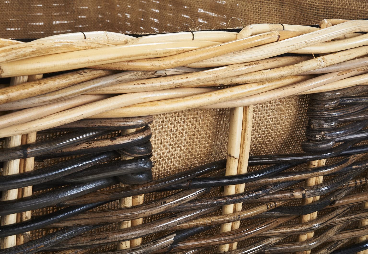 Kobolo Holztrage Holzkorb für Kaminholz Rattan mit Jutestoff und Henkel