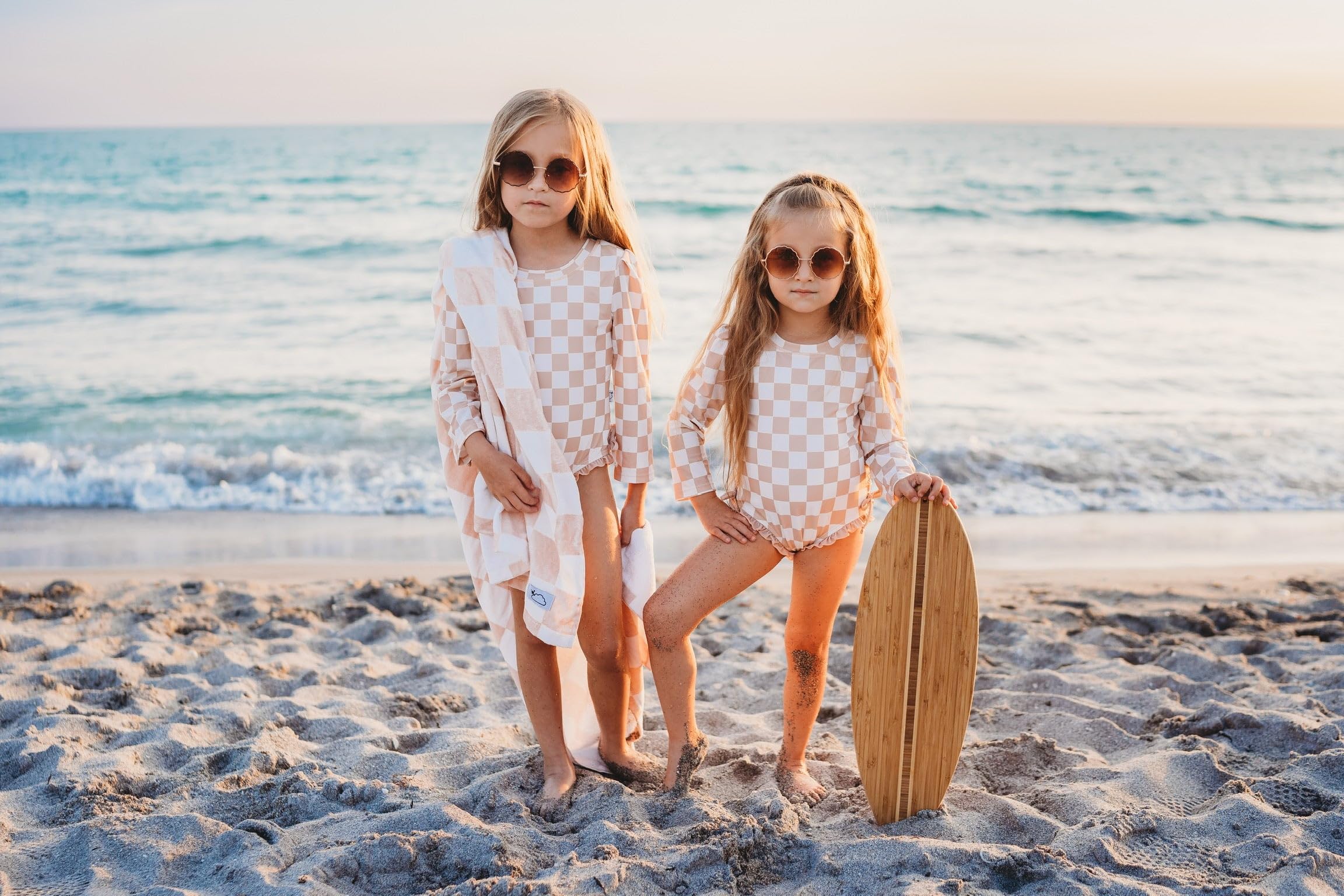 MAYUMMPY Toddler Baby Girls Bikini Beach Swimwear Zipper Swimsuit UPF 50+ Rash Guard One Piece Long Sleeve Bathing Suit (US, Age, 2 Years, 3 Years, Checkerboard Print Khaiki)