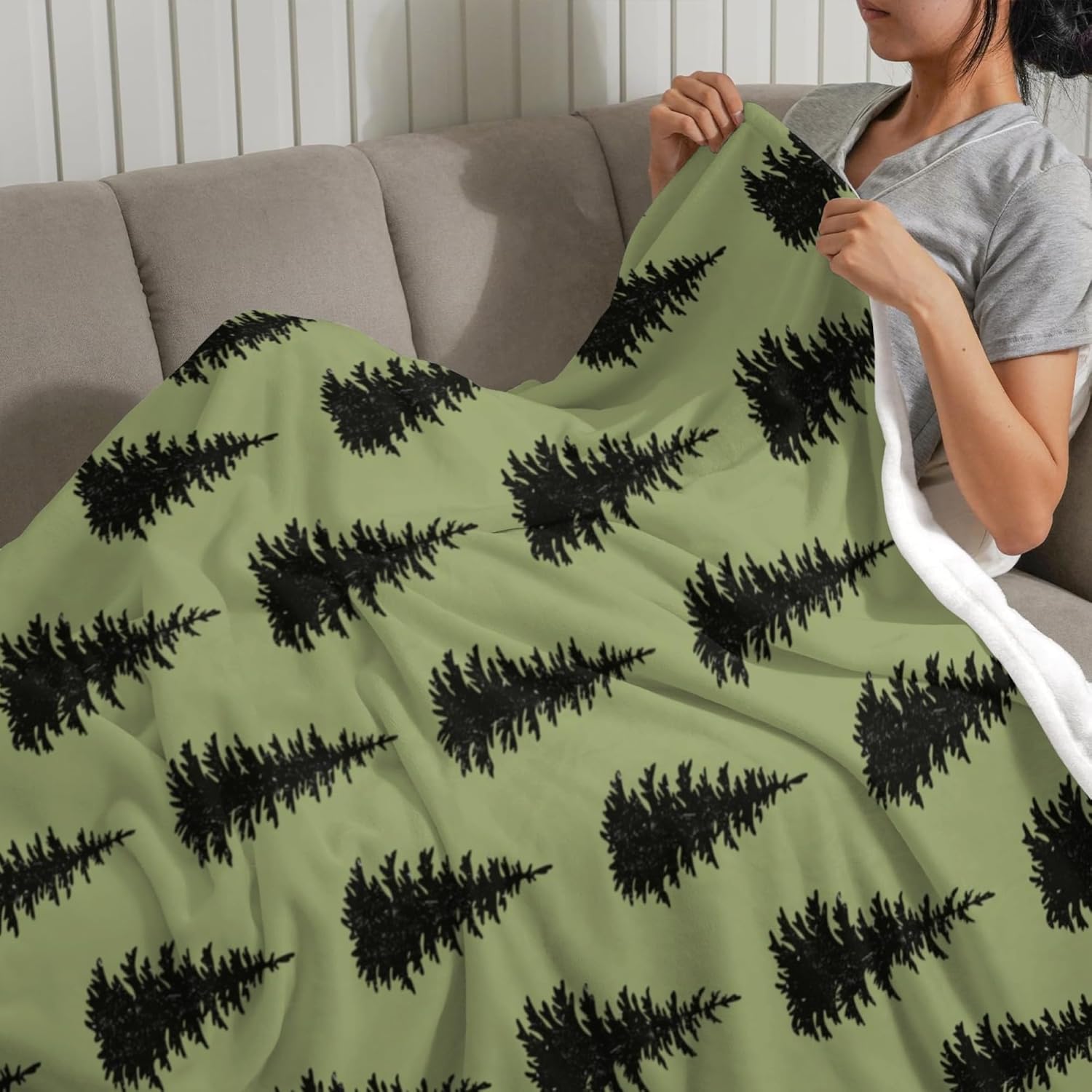 Christmas Tree Throw Blanket, Green Xmas Tree Design Lightweight Fuzzy Blanket Cozy Soft Warm Flannel Blankets for Couch Sofa Bed Living Room Home Decor Tree Lovers Gifts Ideas 50"X60" - Image 6