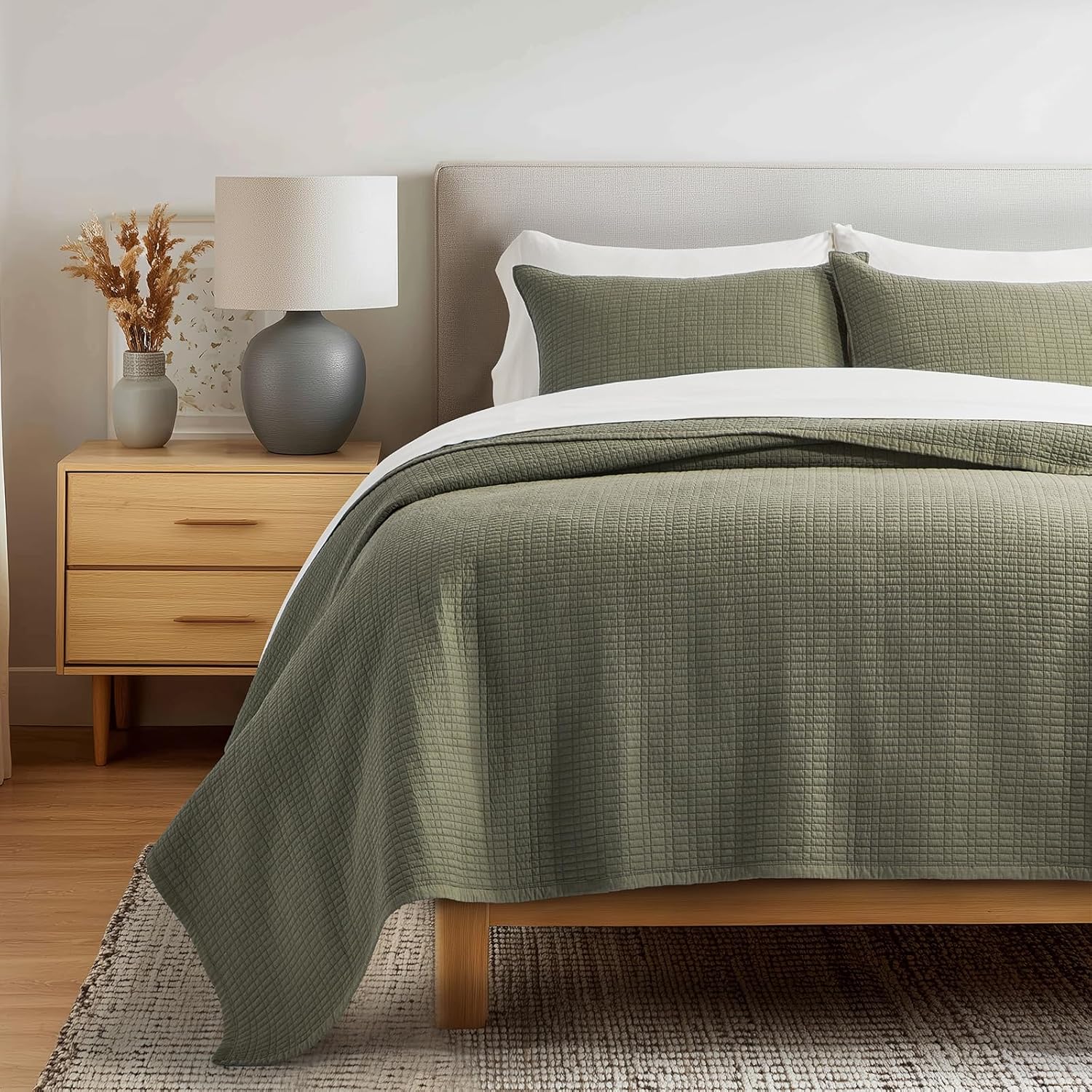 EverGrace 100% Cotton Quilt King Size, Pre-Washed Modern Grid Stitch Lightweight Bedspread Coverlet for All Season, Oversized 3-Piece Bedding Set with 2 Pillow Shams, Olive Green