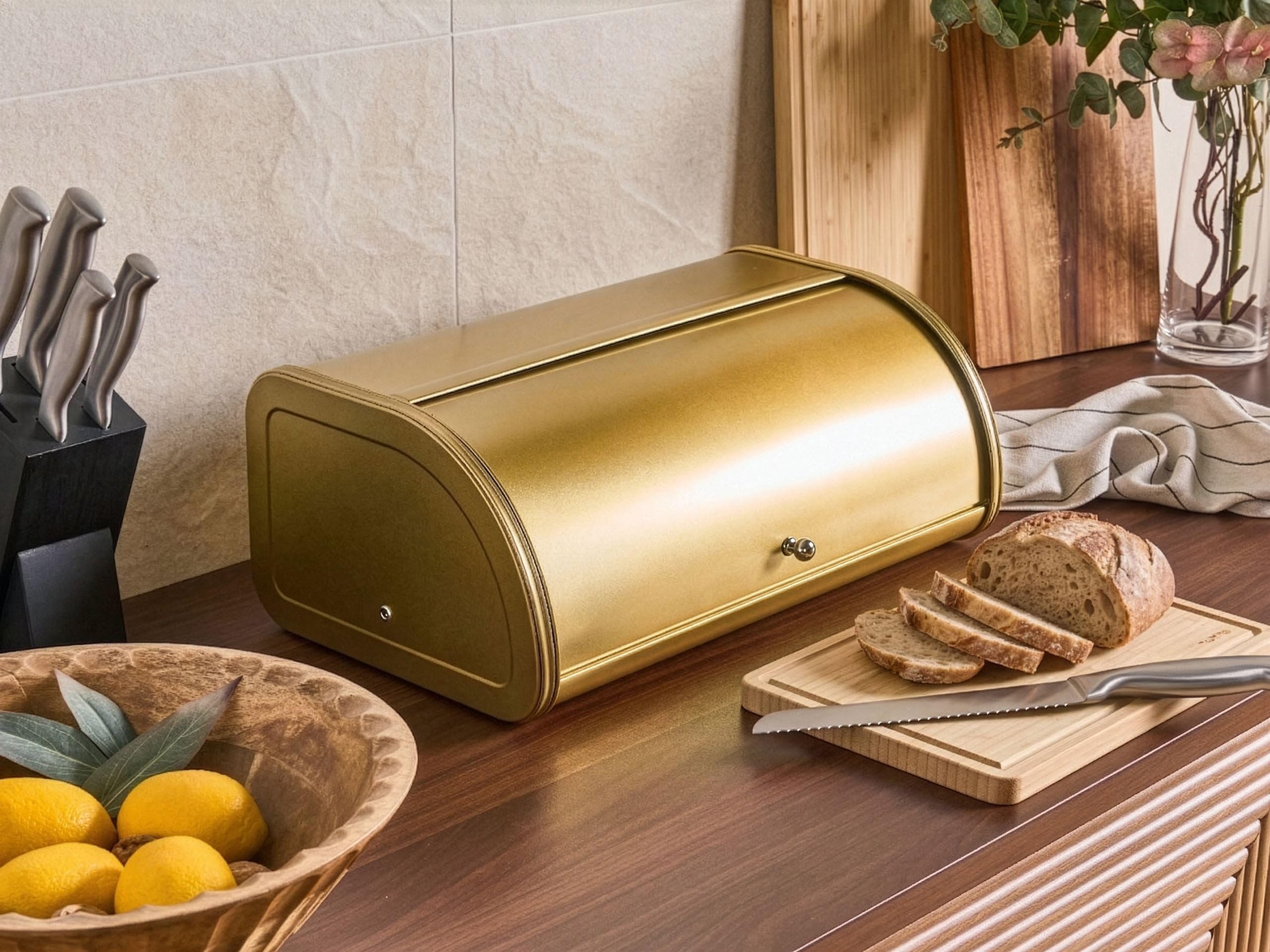 Beliani Brotkasten Edelstahl gold mit Rollklappe Griff halbrund 45 x 26 x 17 cm modern Delectation