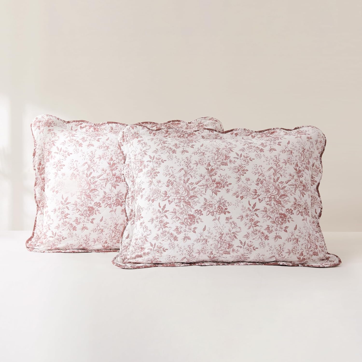 Lush Decor Peony Toile Reversible Cotton Quilt 3 Piece Set Full/Queen Rosewood - Floral Quilt - Pink Bedding Set - Scalloped Edge - Coquette Decor