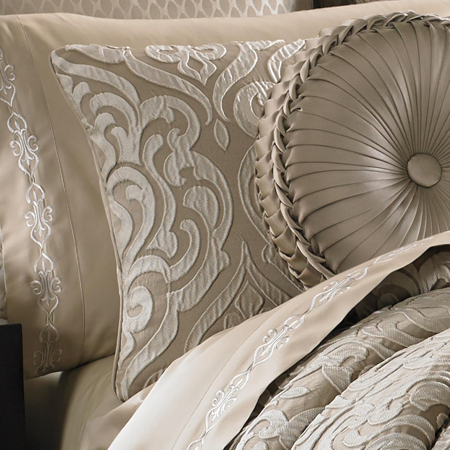 J. Queen New York "Astoria" Comforter Set in Sand, Queen