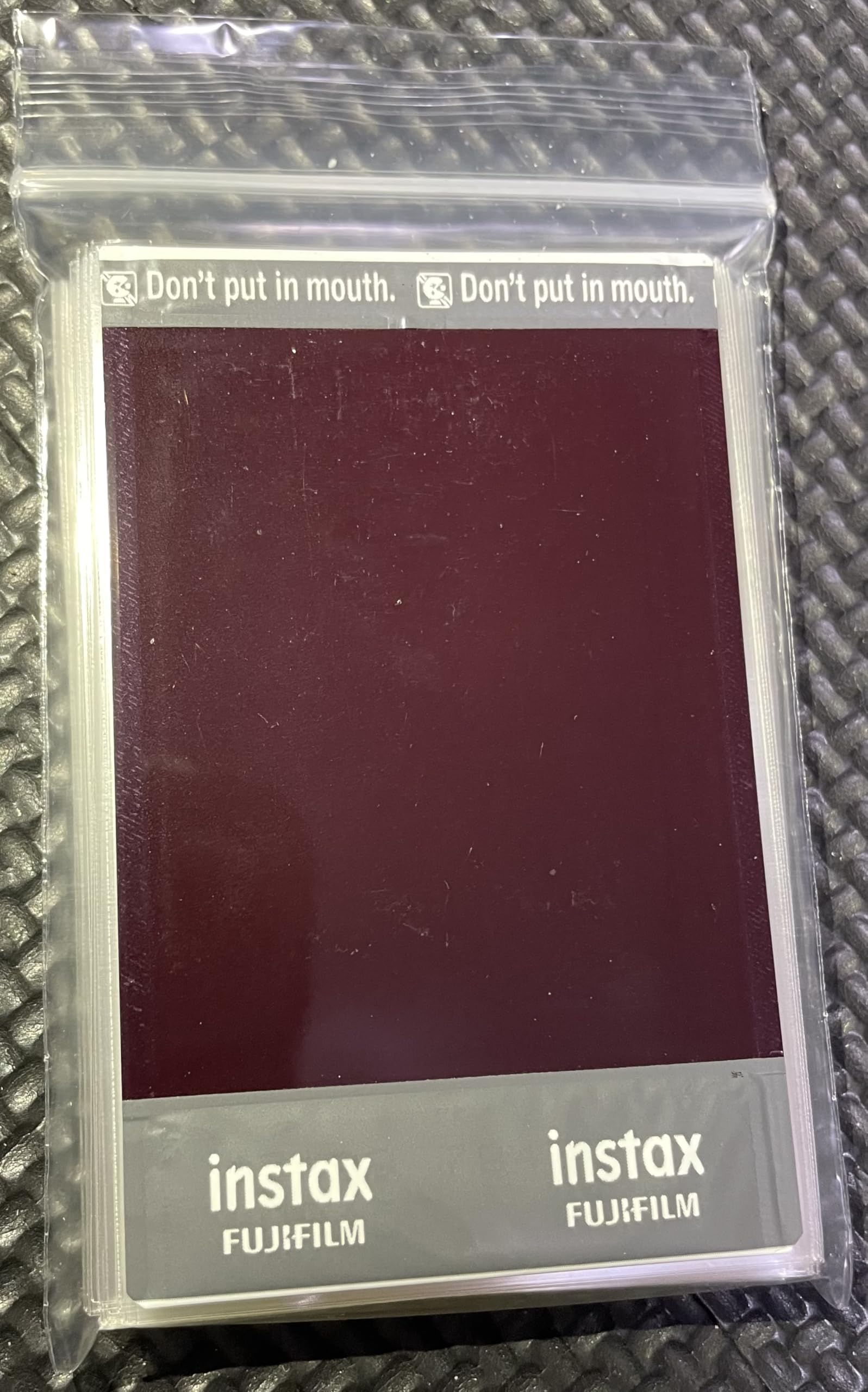 Amazon.co.jp: チェキmini用スリーブ 100枚入 チャック付 56mm