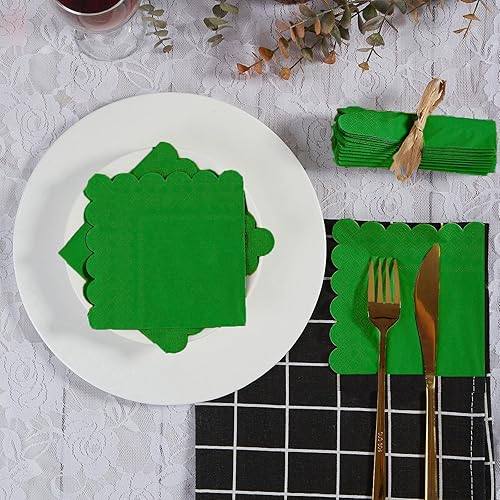 Miniatura 33 de Paquete de 100 servilletas de cóctel de 2 capas con bordes festoneados plegadas de 5 x 5 pulgadas, servilletas desechables para cena, boda, fiesta