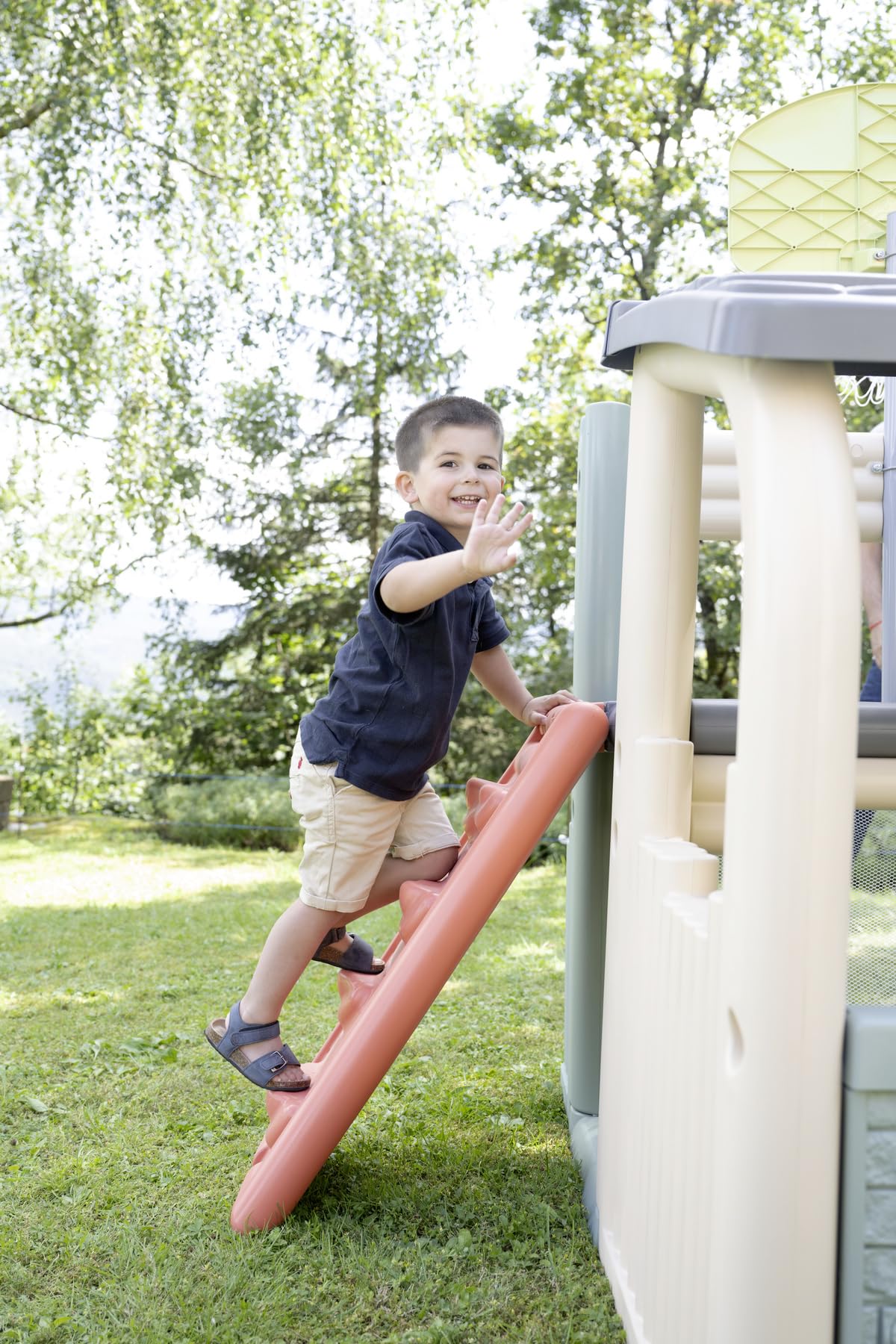 Smoby Life - Fun Center Sport-Spielhaus für Kinder ab 2 Jahre (284x203x176 cm) mit 62% Recycling-Anteil - XXL Outdoor-Kinderhaus mit Multi-Sportbereich & Rutsche für Garten oder Terrasse