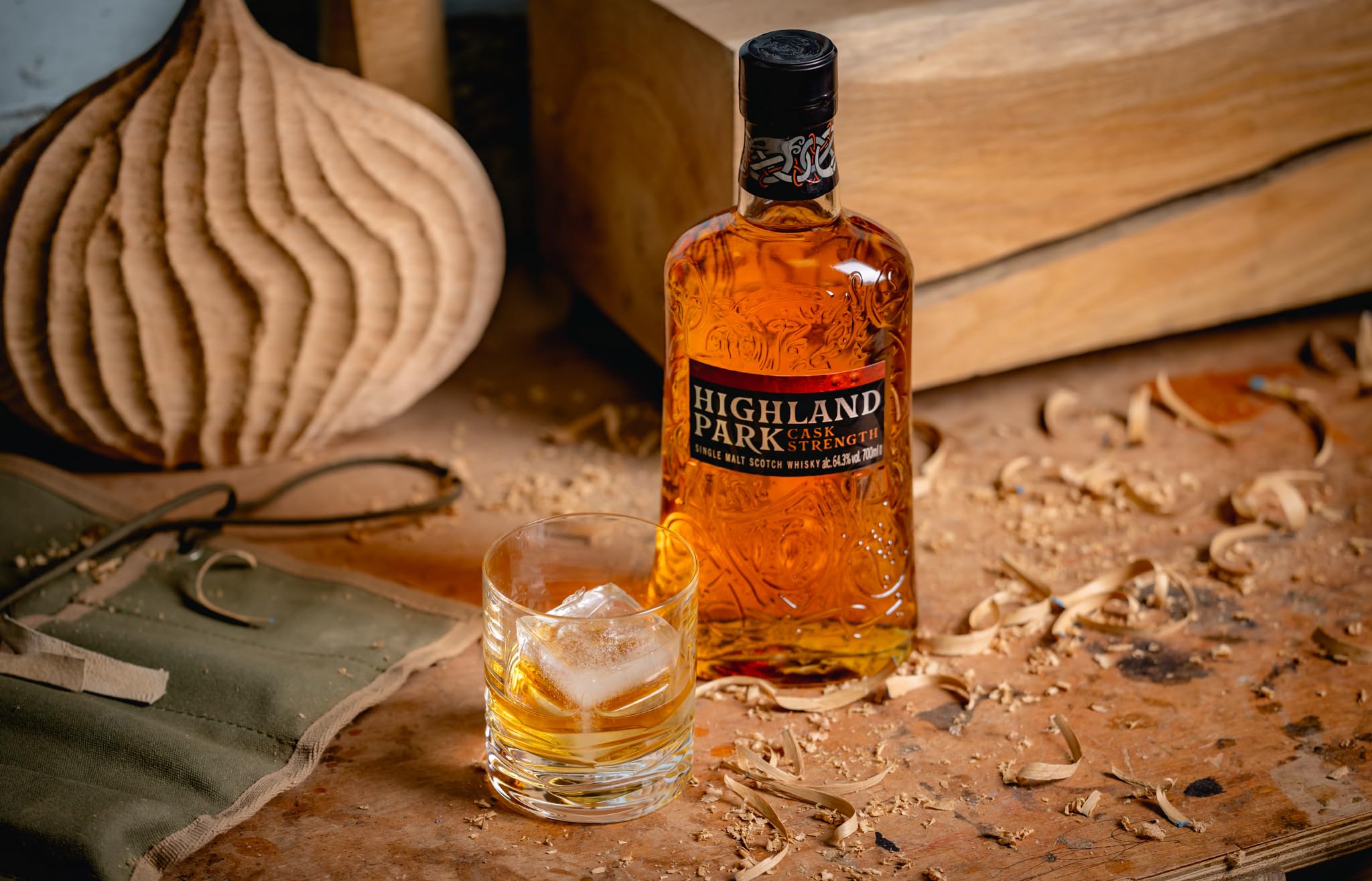 Amazon.co.jp: ハイランドパーク カスクストレングス No.4 700ml 正規