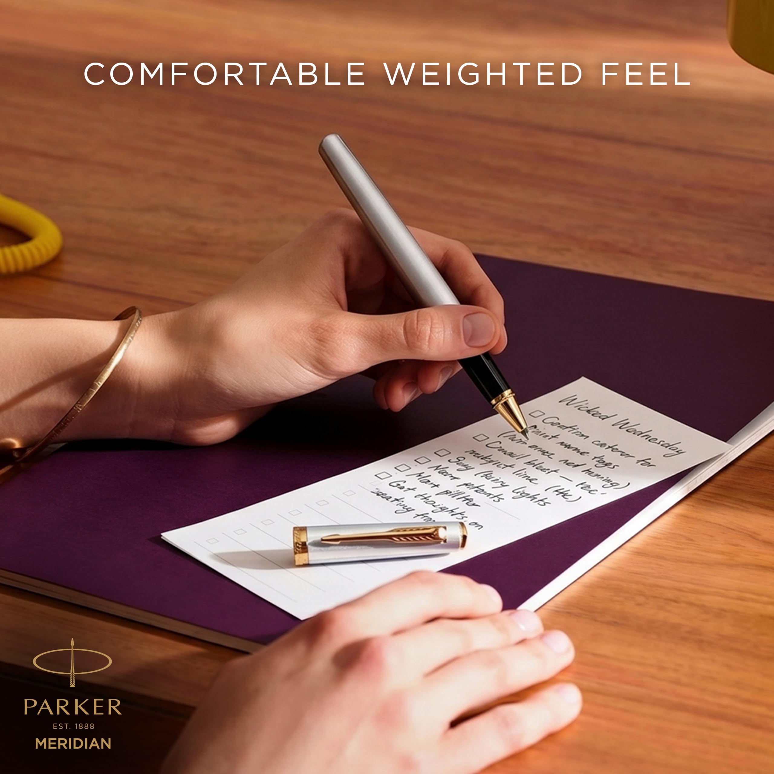 Parker Meridian Stylo roller | Laque chromée avec garnitures dorées | Plume fine | Stylos pour l'écriture et Fournitures de papeterie | Encre noire | Boîte cadeau de luxe