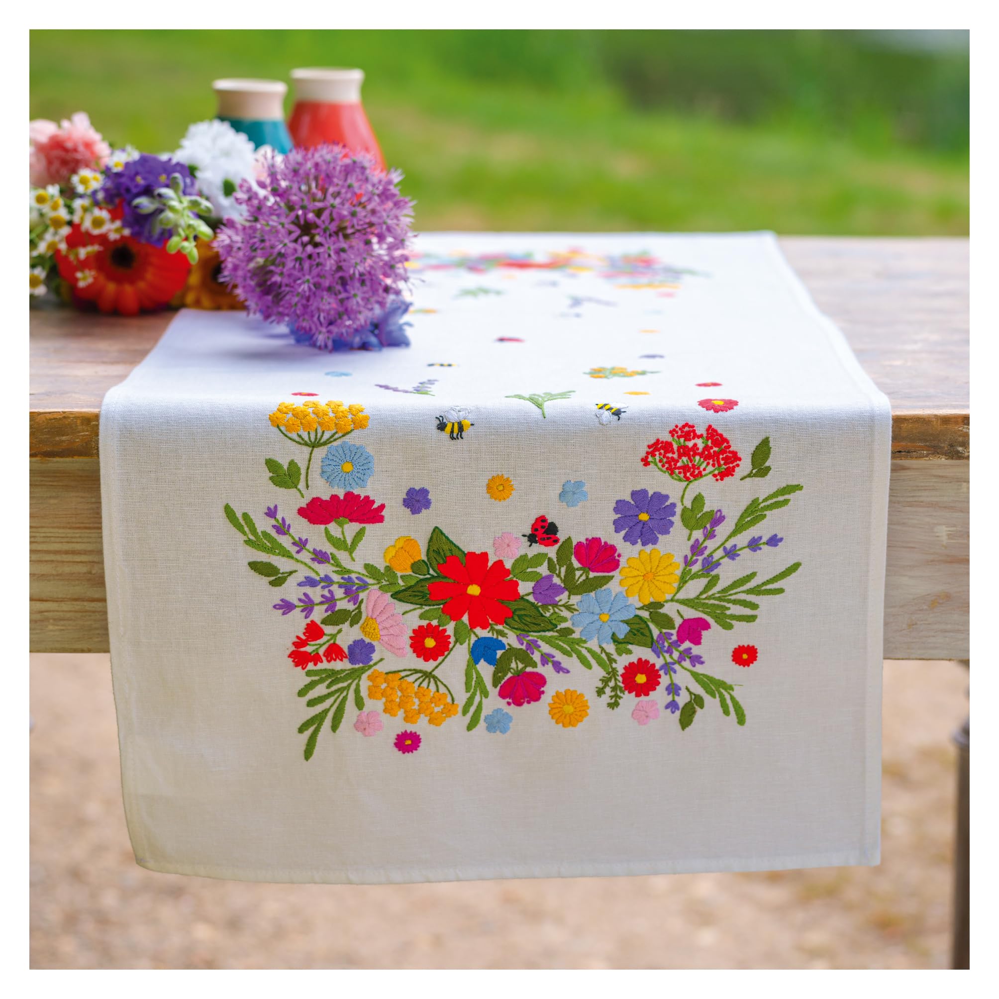 VERVACO Kit Centrotavola Ricamo Prestampato MONDO FLOREALE Set Ricamo Biancheria Da Tavola ca. 35 x 95 cm Set Fai Da Te Creativo Size Kit Hobby Creativi Adulti Casa Decor Embroidery Embroidery Runner