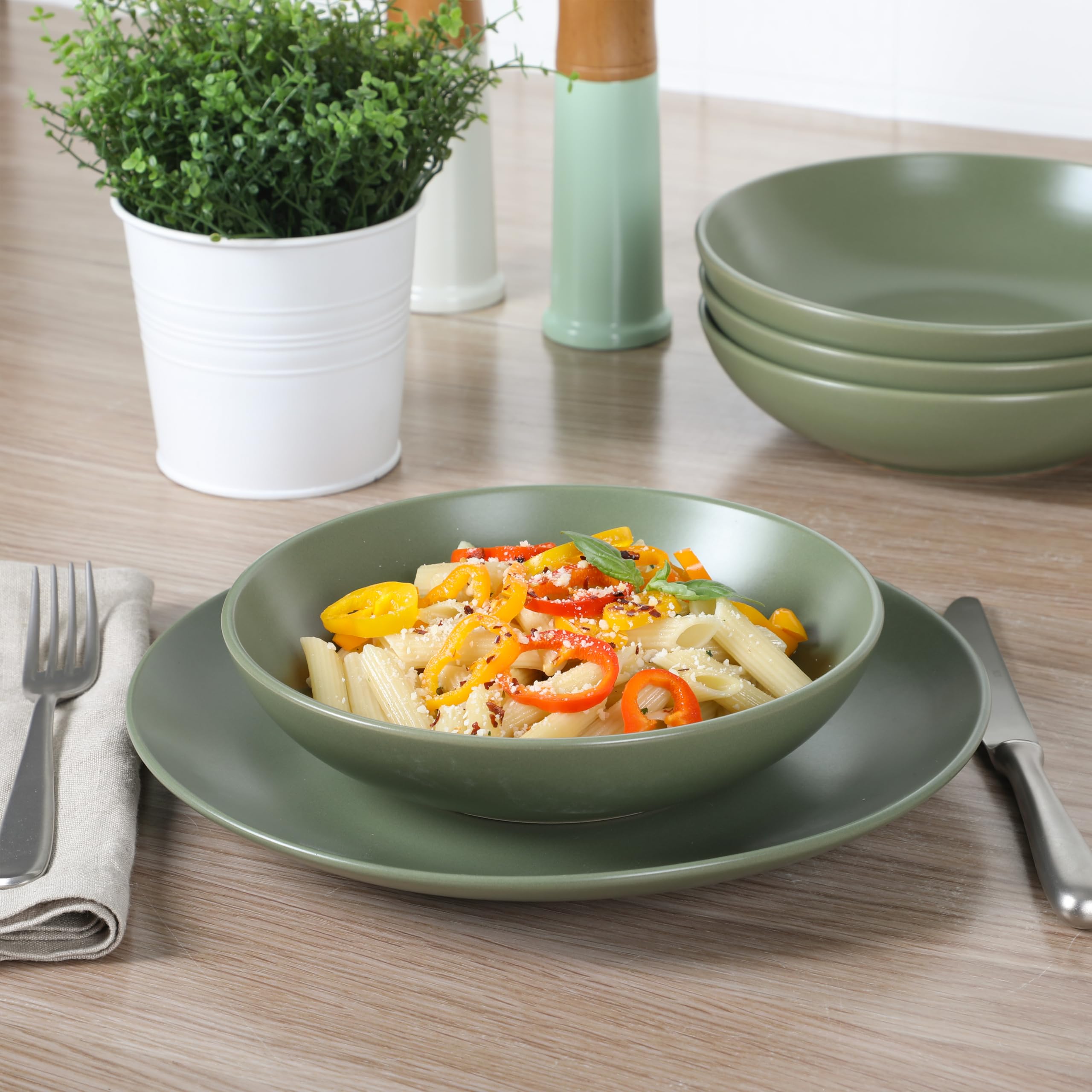 Amazon.com: Gibson Home Queenslane 16-Piece Matte Green Stoneware