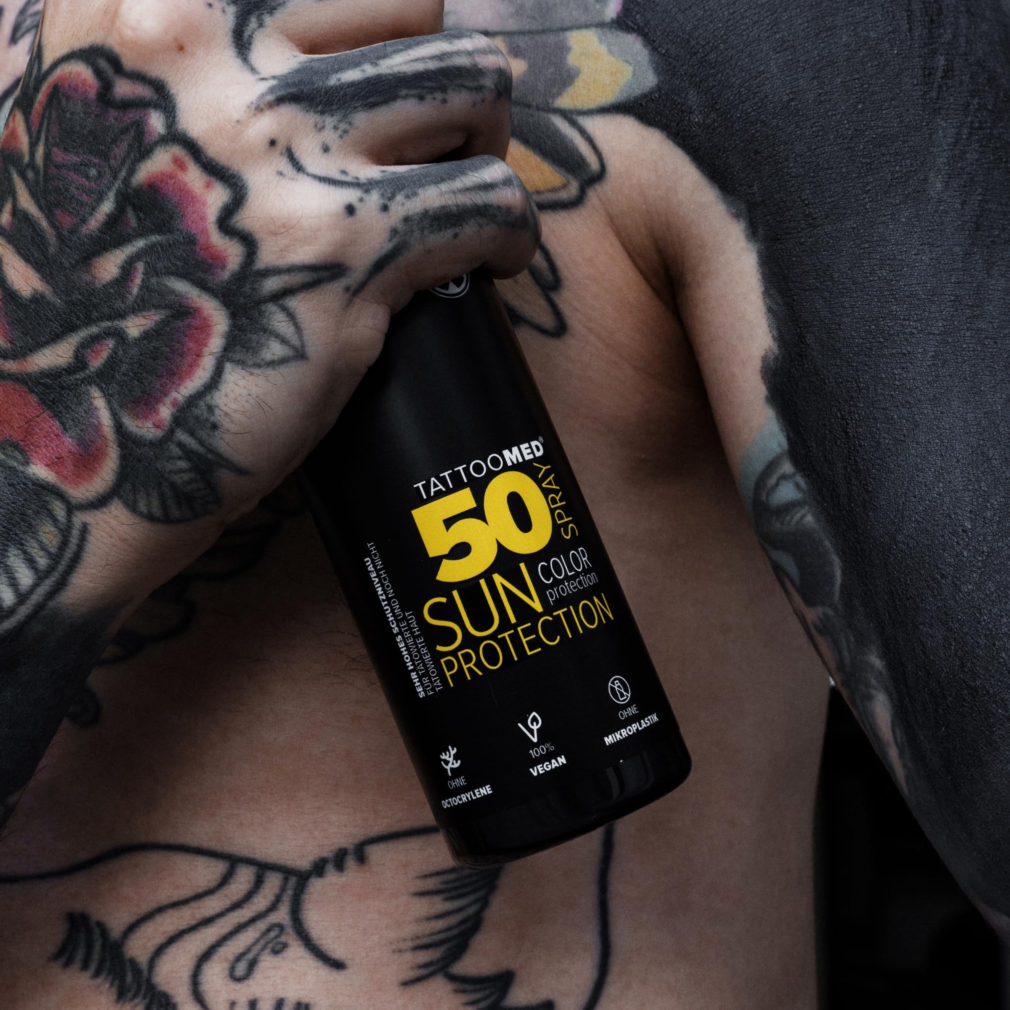 Tattoomed Sun Protection SPF 50 Spray – Protection solaire puissante spécialement conçu pour les peaux tatouées – Flacon vaporisateur (150 ml)